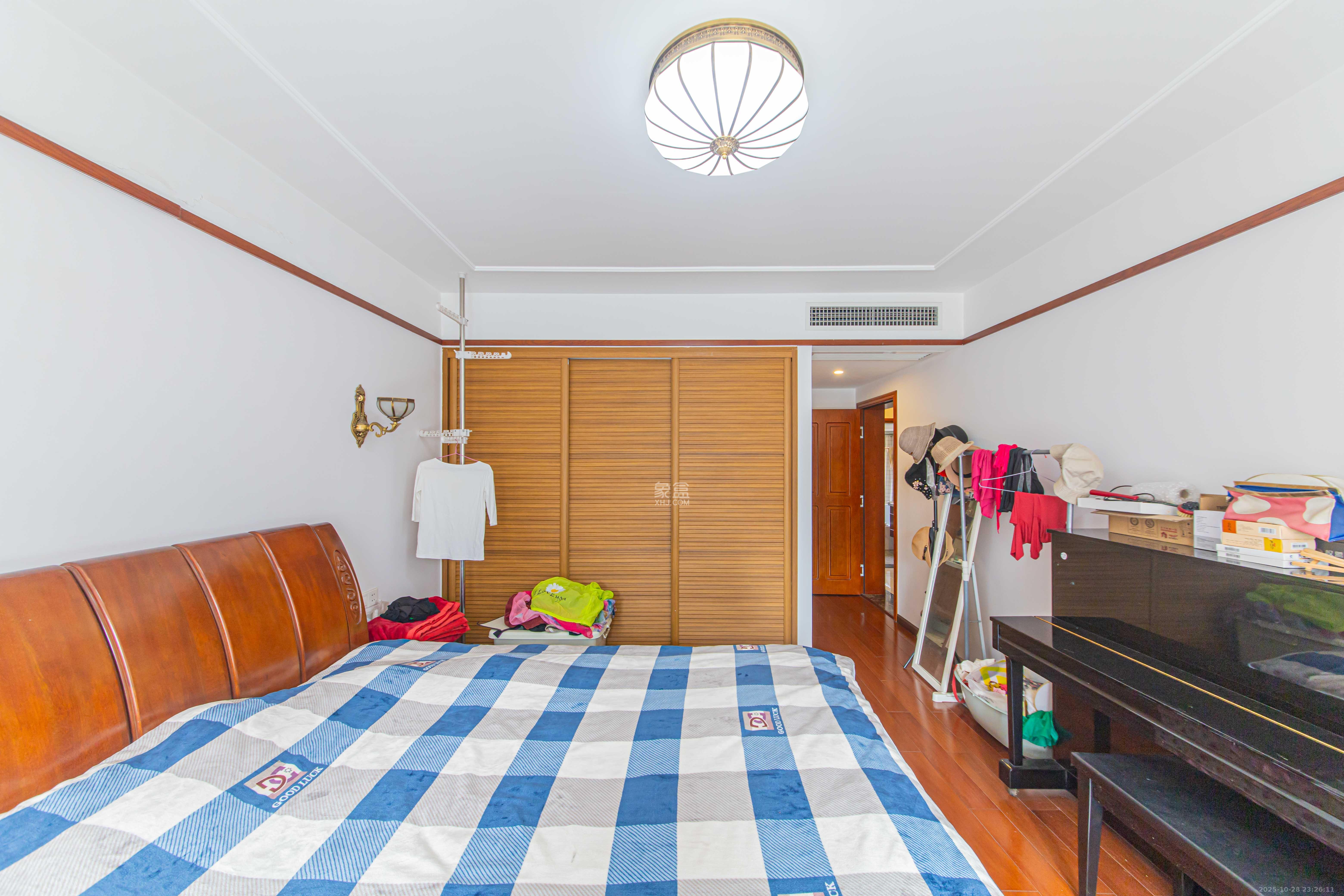 鑫远尚玺苑  4室2厅2卫    298.0万 鑫远尚玺苑  4室2厅2卫    298.0万卧室