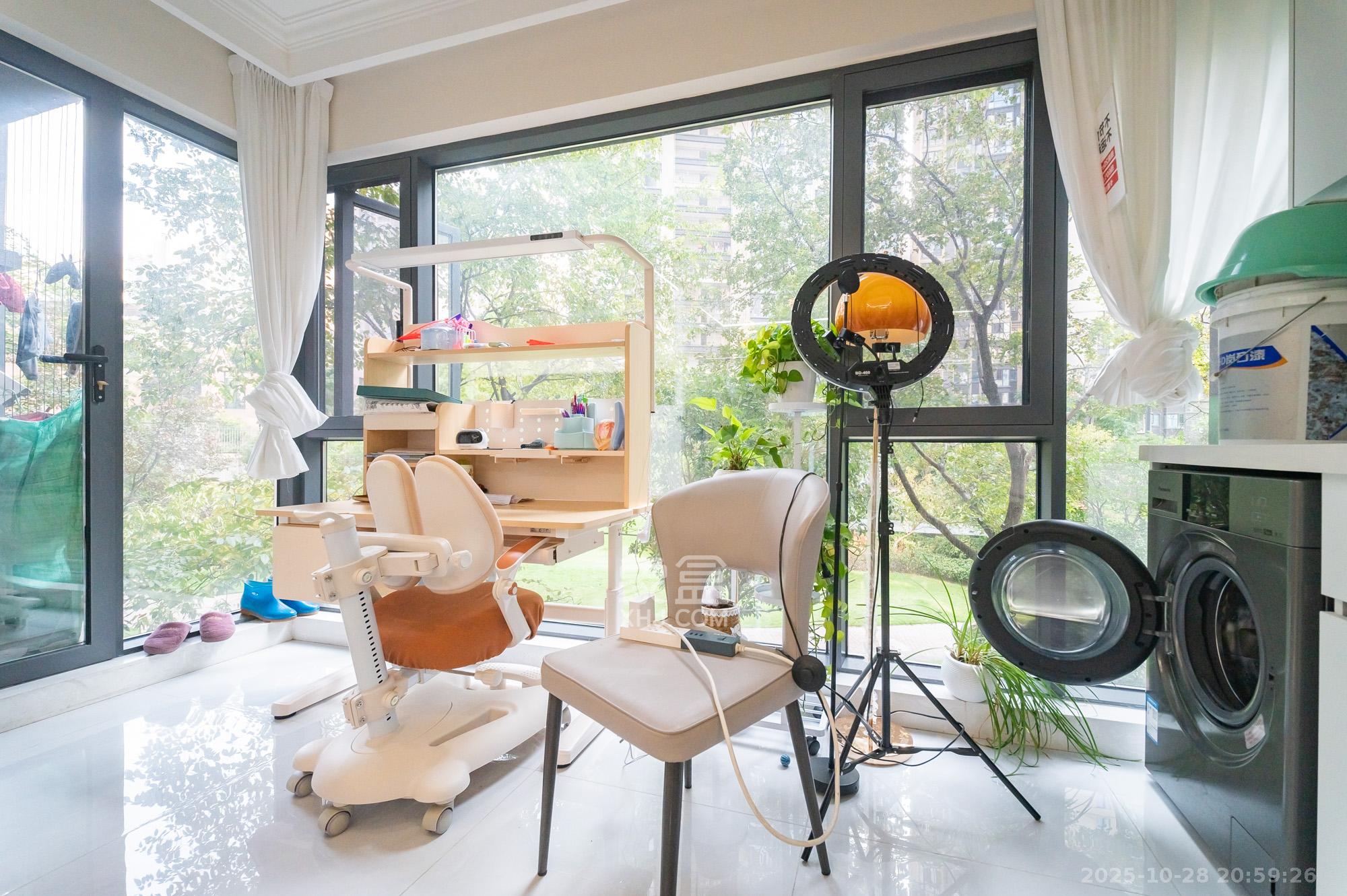 中建悦和城  4室2厅2卫    129.8万 中建悦和城  4室2厅2卫    129.8万阳台