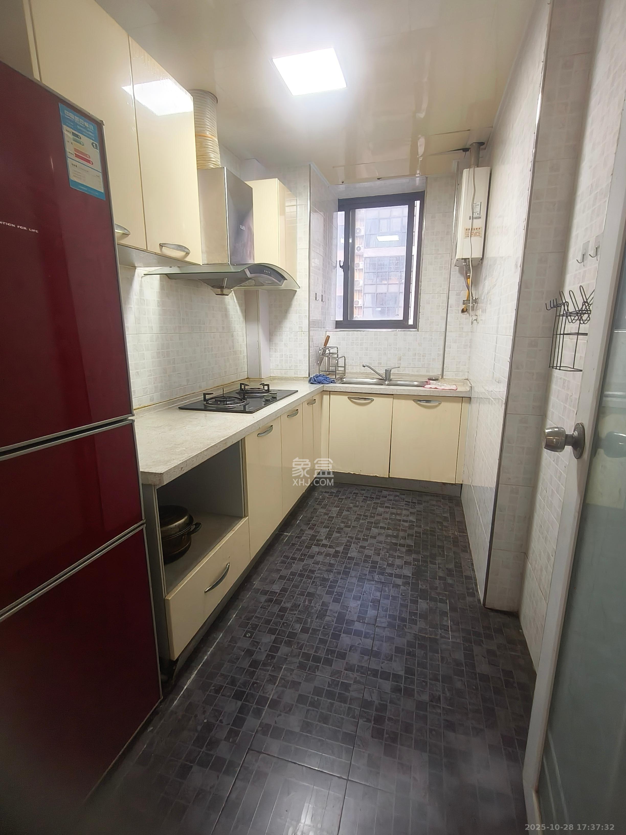 锦湘国际星城三期(锦绣苑) 2室1厅1卫 1900.0元/月 锦湘国际星城三期(锦绣苑) 2室1厅1卫 1900.0元/月室内图