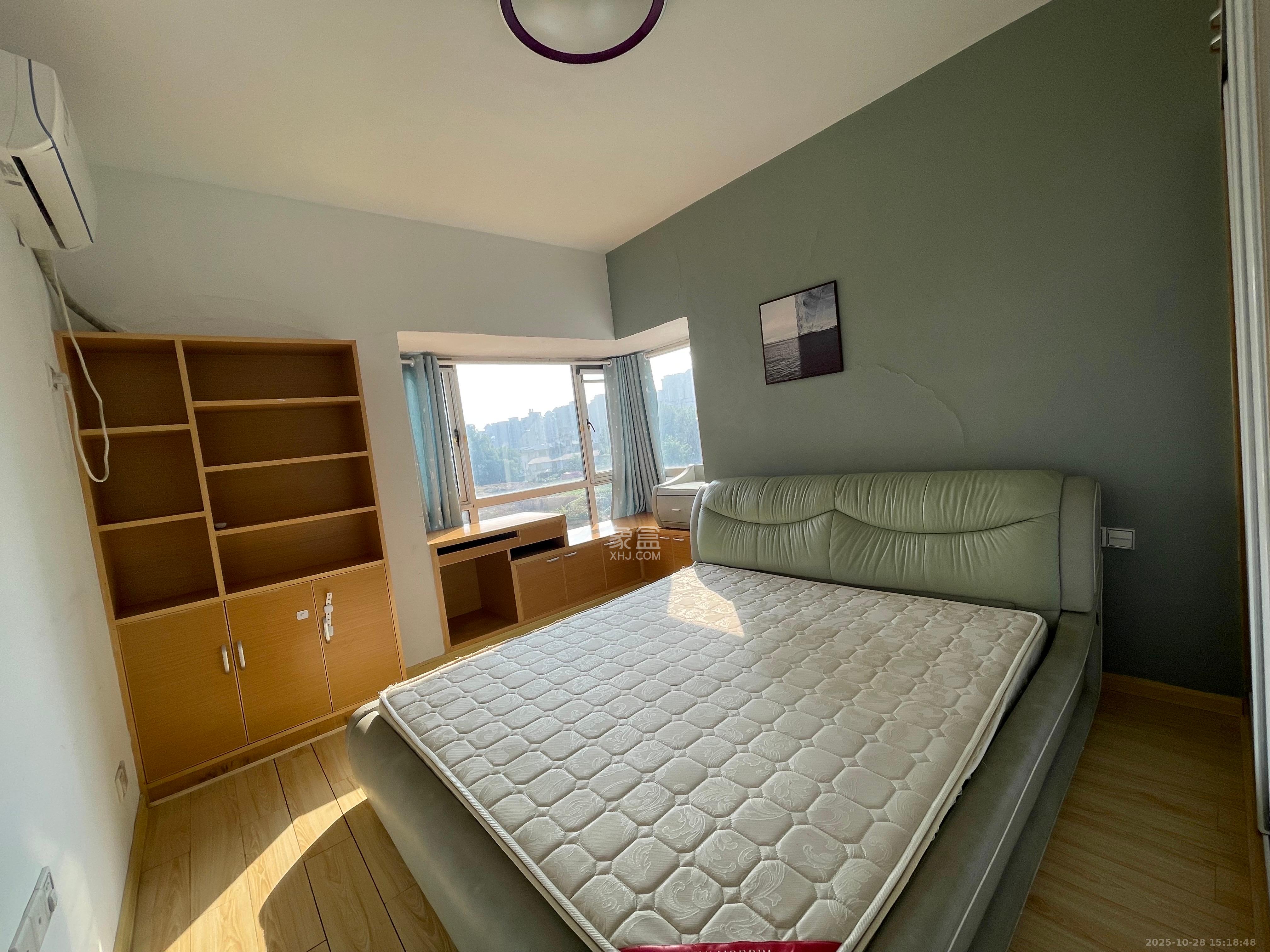 西点公园里  2室2厅1卫    2500.0元/月 西点公园里  2室2厅1卫    2500.0元/月室内图