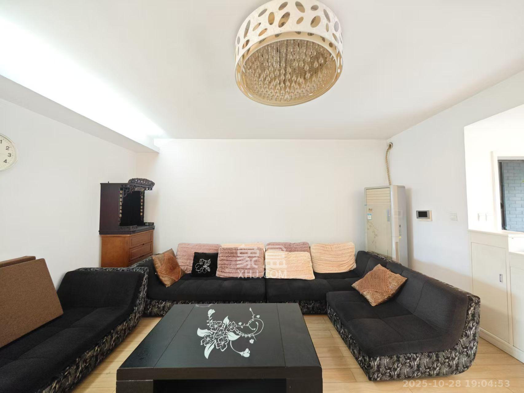 奥林匹克花园  3室2厅2卫    3500.0元/月室内图