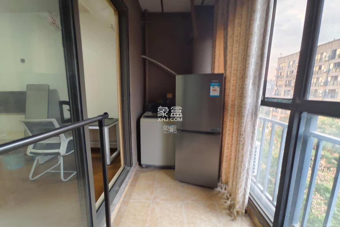 花漾年华(桂花园) 1室1厅1卫 1200.0元/月 花漾年华(桂花园) 1室1厅1卫 1200.0元/月室内图