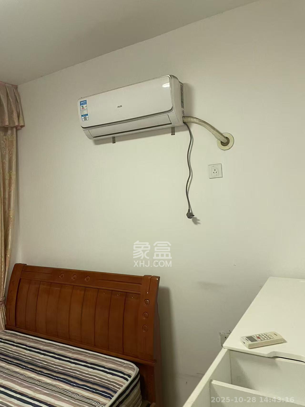 辉宏橄榄城  4室2厅1卫    2300.0元/月室内图