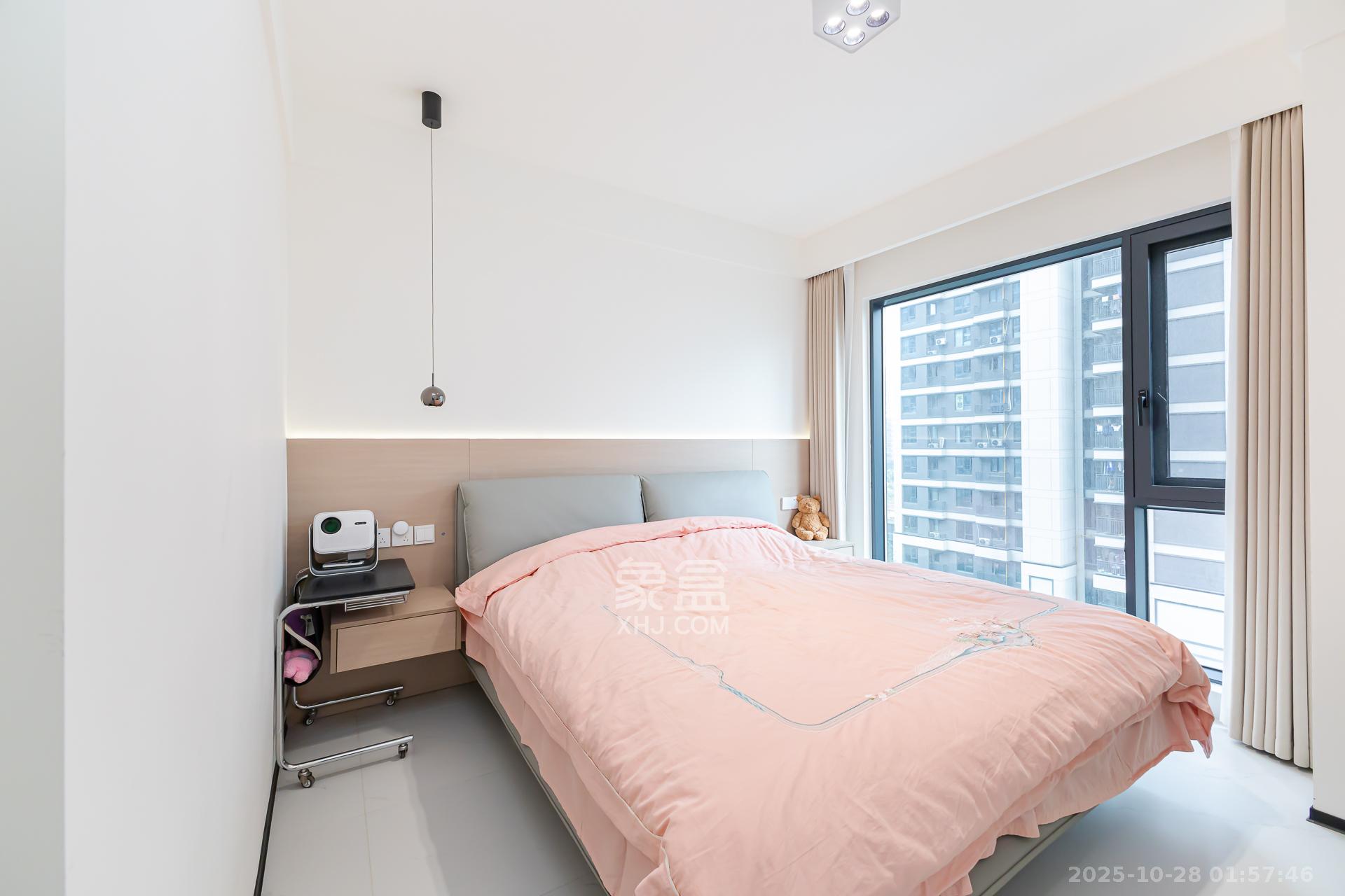 越秀湘江星汇城二期  4室2厅2卫    129.0万卧室