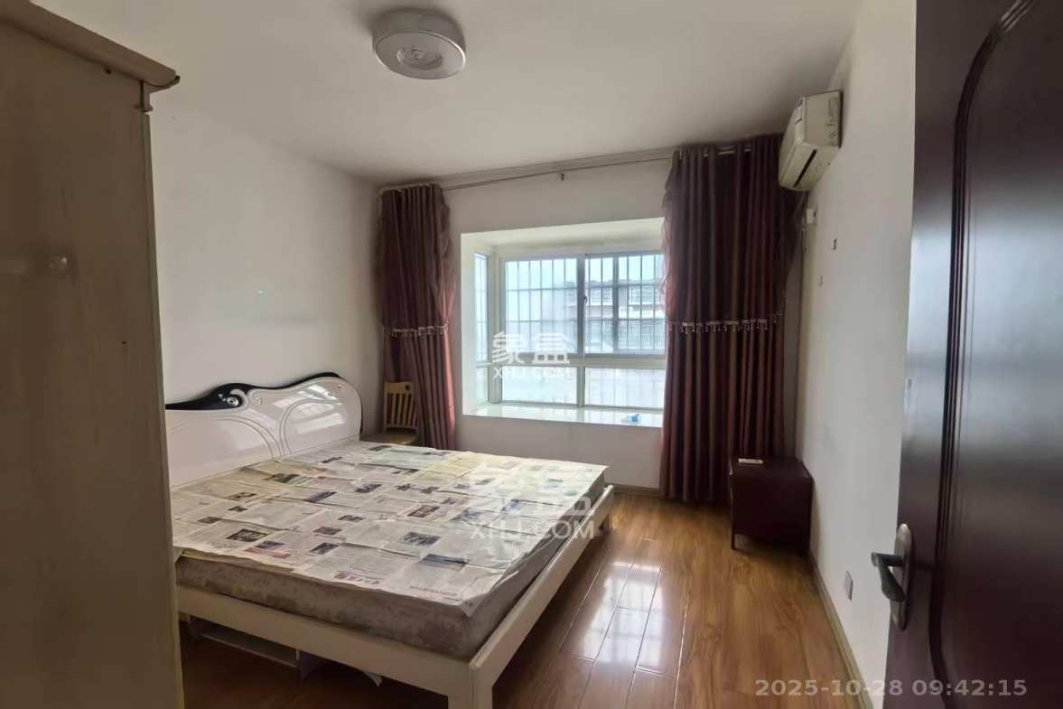 南郡雅园 4室2厅2卫 1500.0元/月 南郡雅园 4室2厅2卫 1500.0元/月室内图