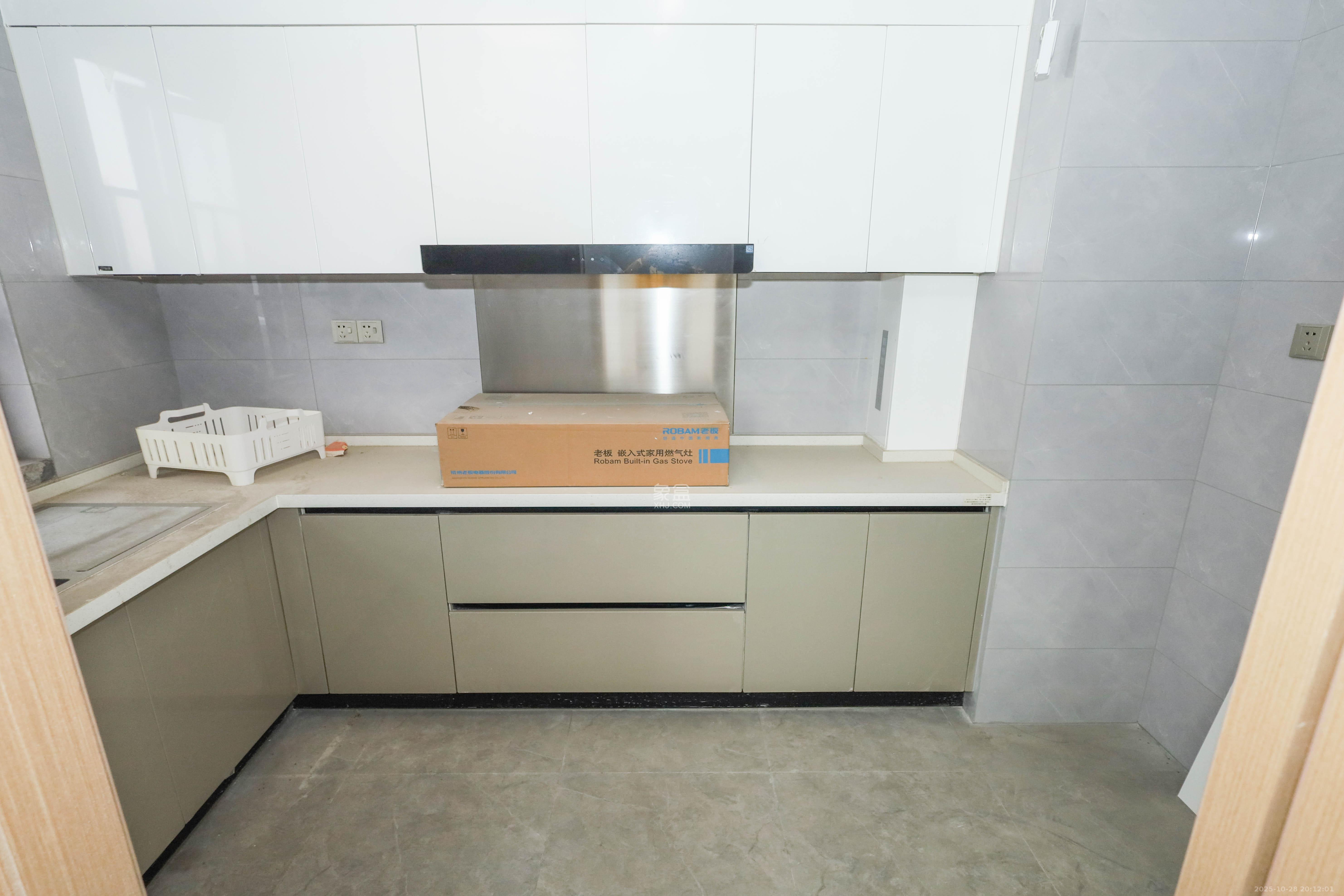 中国铁建湘语梅溪  4室2厅2卫    159.0万厨房