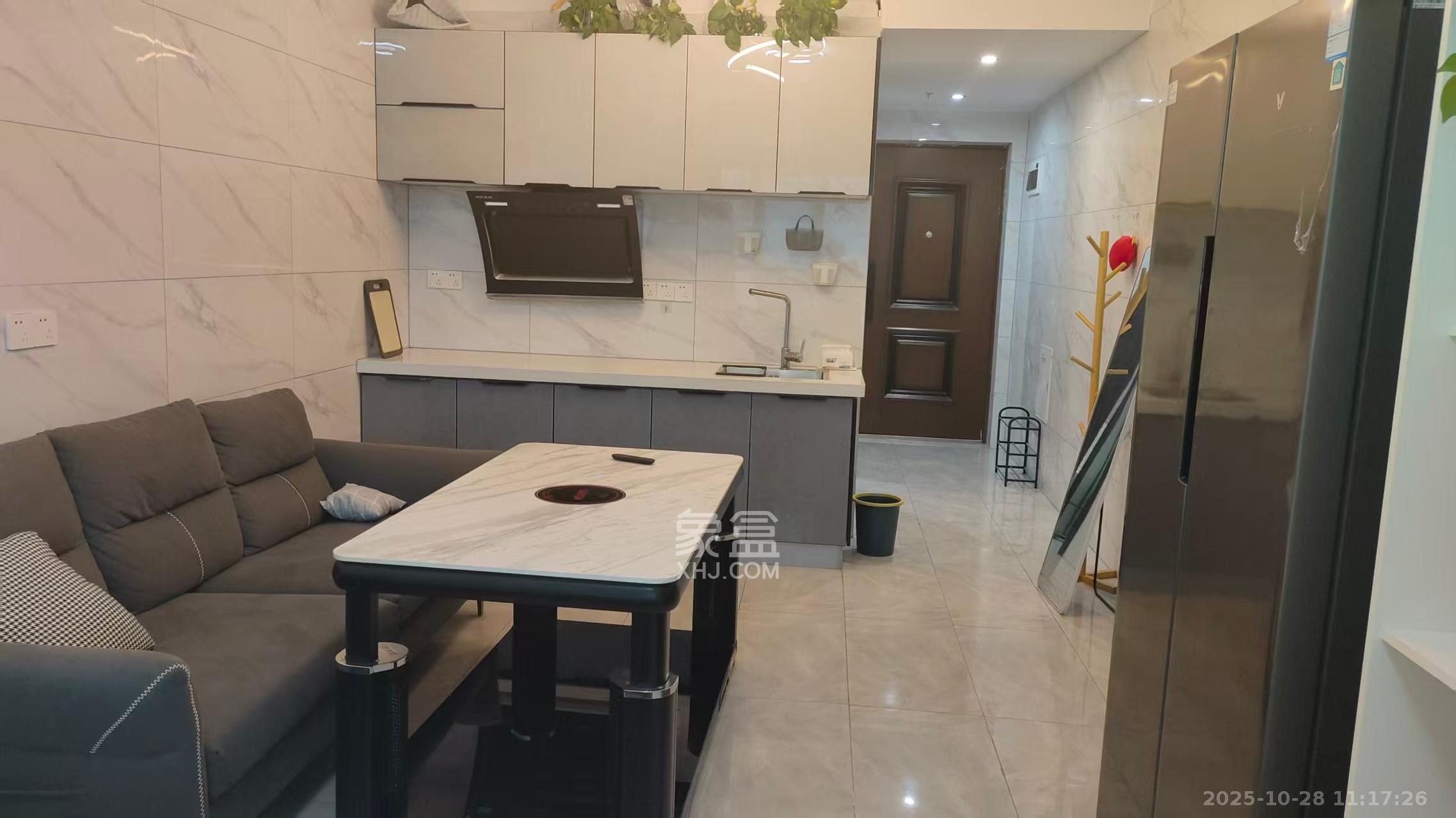 长房东旭国际 1室1厅1卫 1800.0元/月 长房东旭国际 1室1厅1卫 1800.0元/月室内图