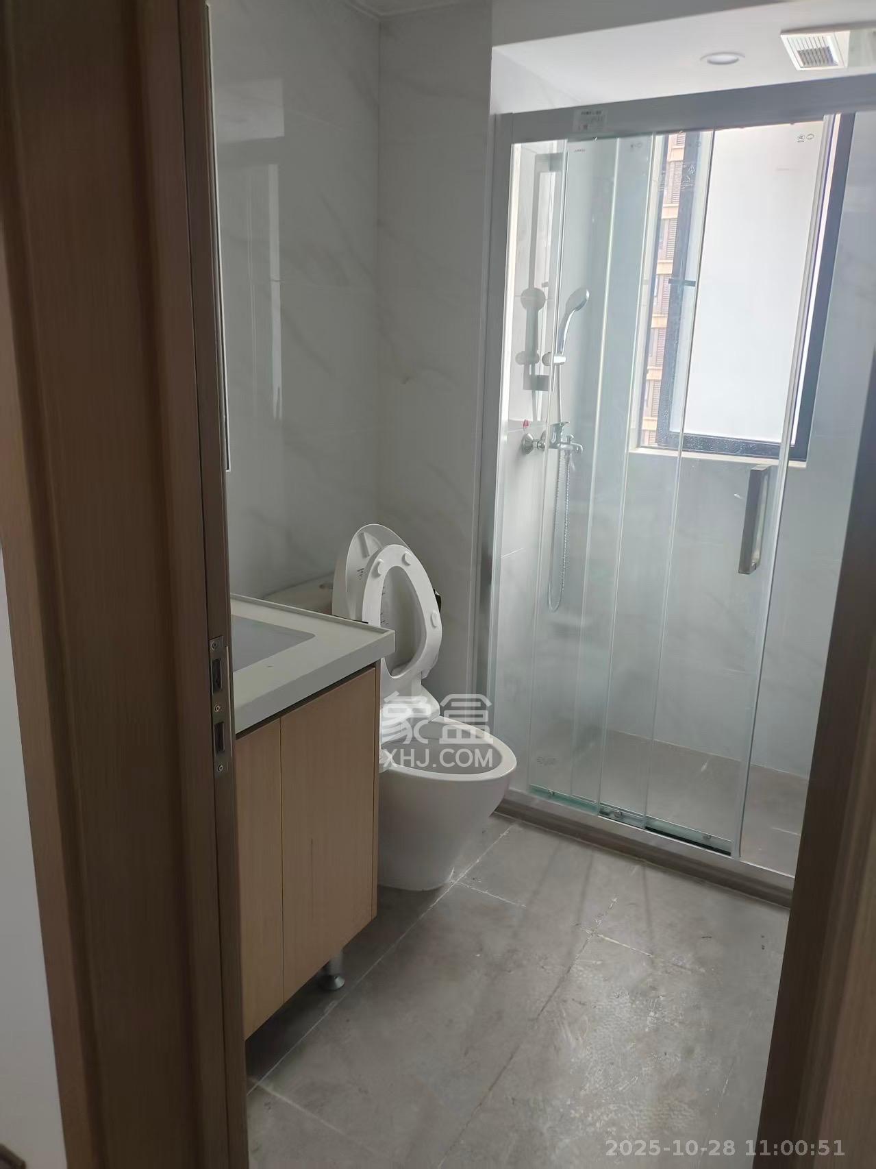 招商华发依云曦城 4室2厅2卫 2500.0元/月 招商华发依云曦城 4室2厅2卫 2500.0元/月室内图