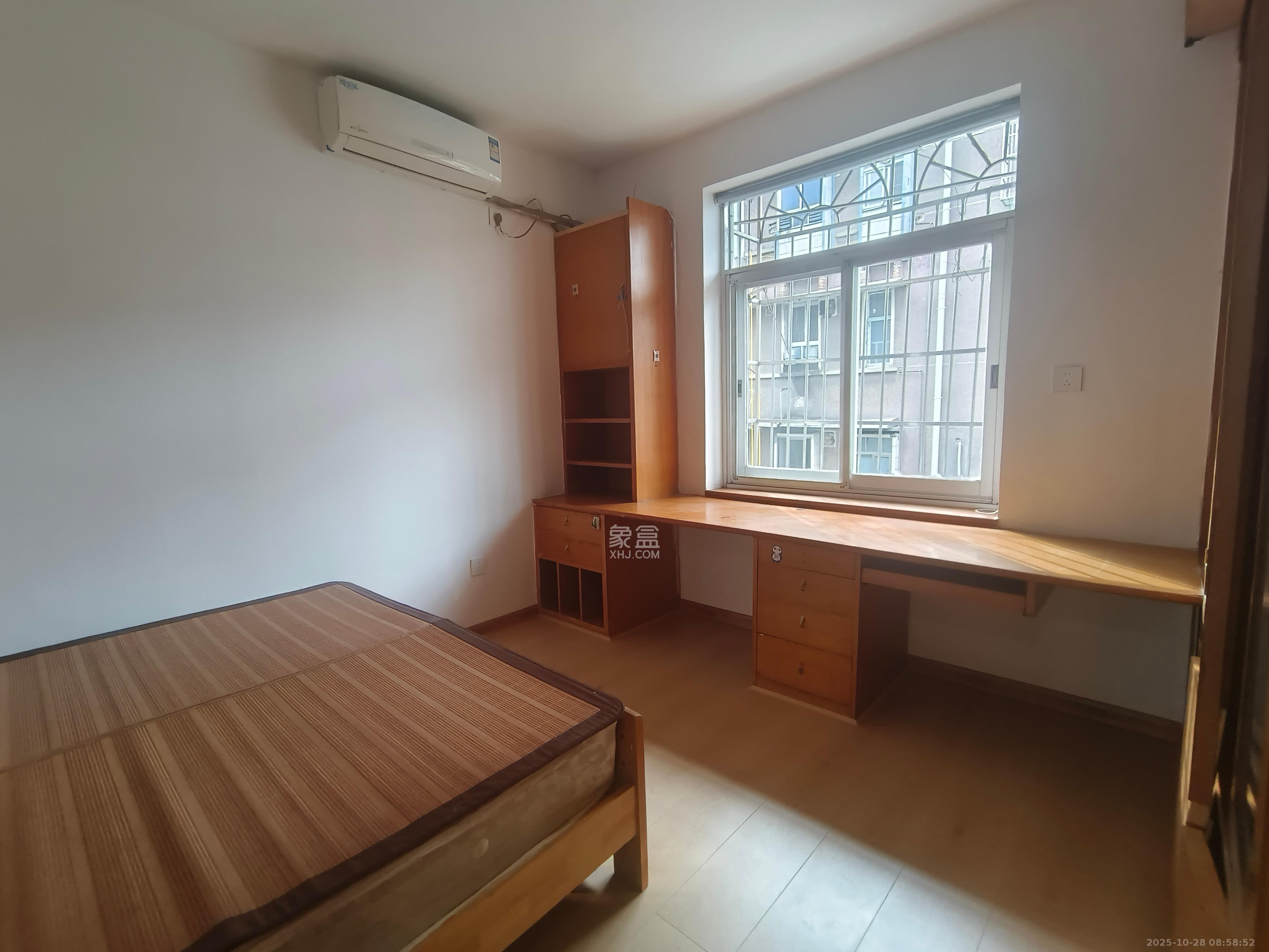 长岭包装宿舍 2室1厅1卫 1500.0元/月 长岭包装宿舍 2室1厅1卫 1500.0元/月室内图