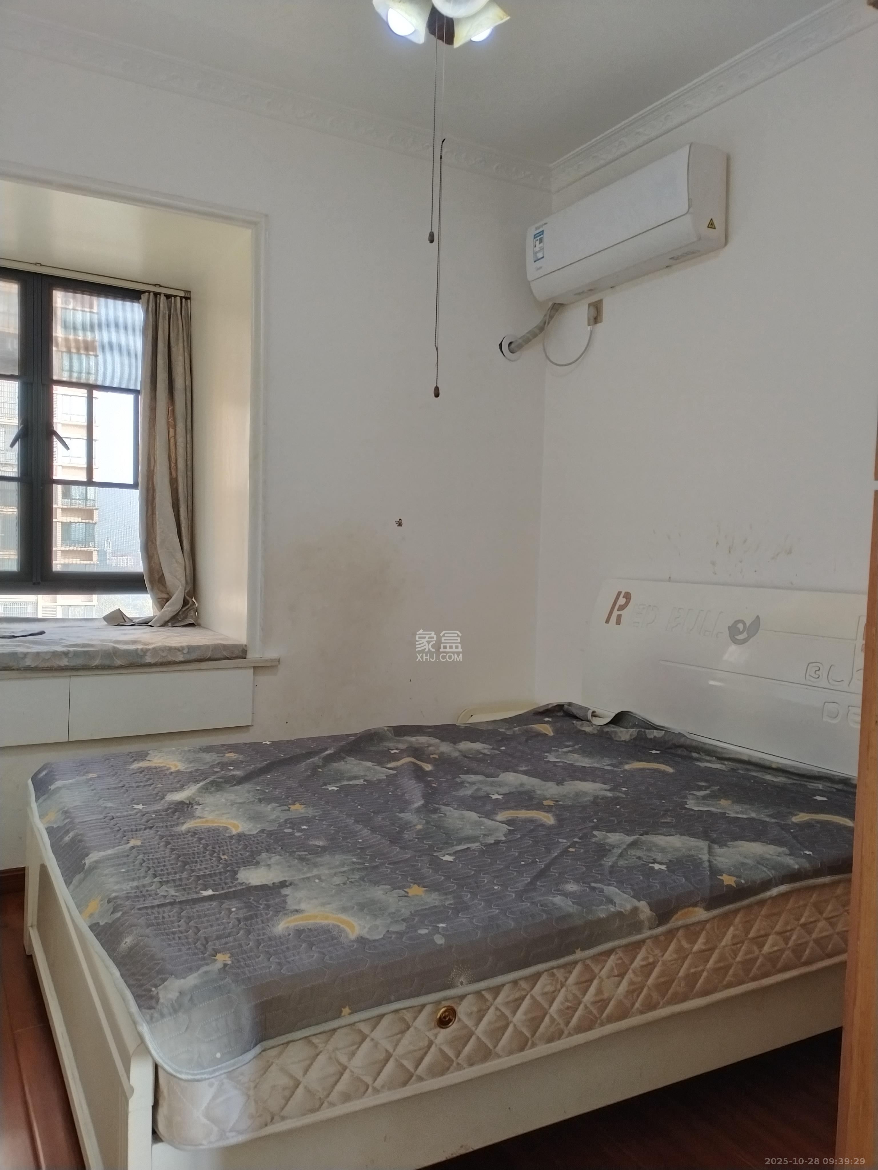 深业睿城  4室2厅2卫    2700.0元/月 深业睿城  4室2厅2卫    2700.0元/月室内图