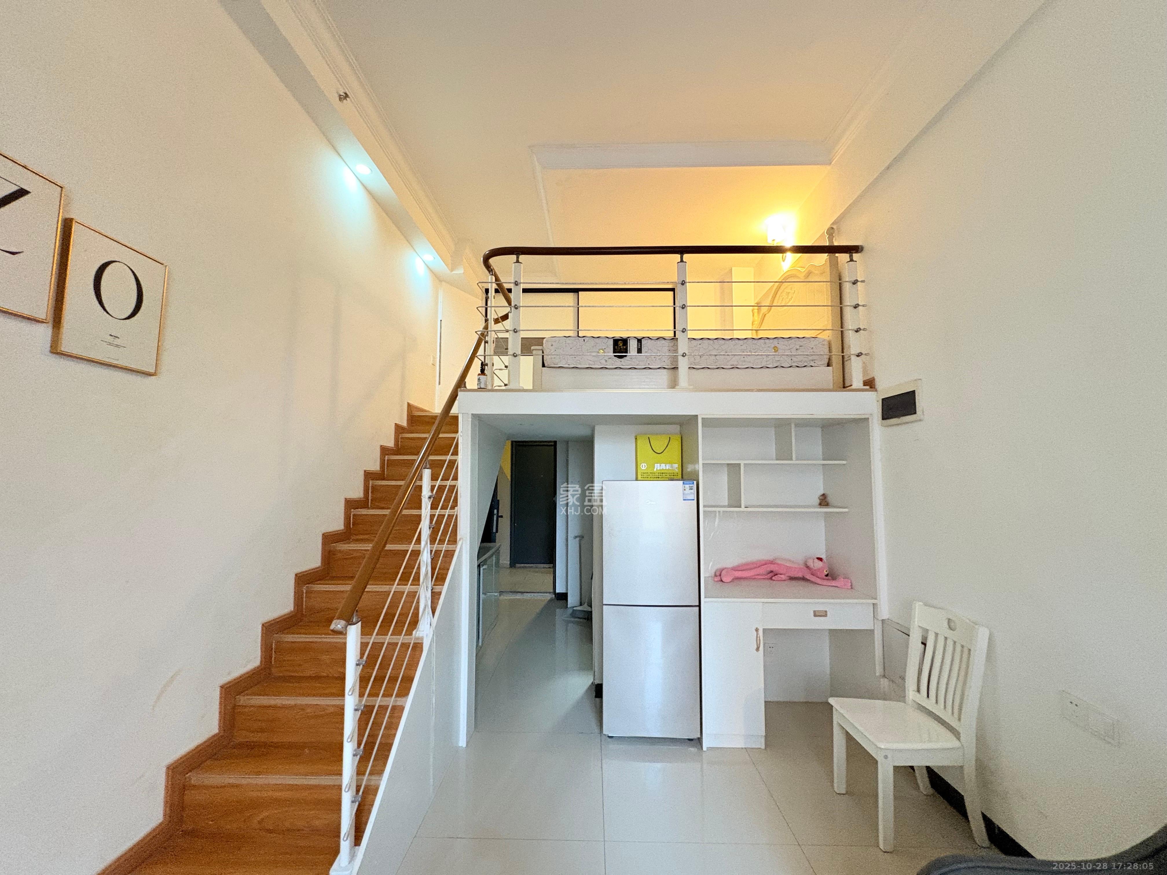 芙蓉万国城MOMA(卓越汇富苑) 1室1厅1卫 1400.0元/月 芙蓉万国城MOMA(卓越汇富苑) 1室1厅1卫 1400.0元/月室内图