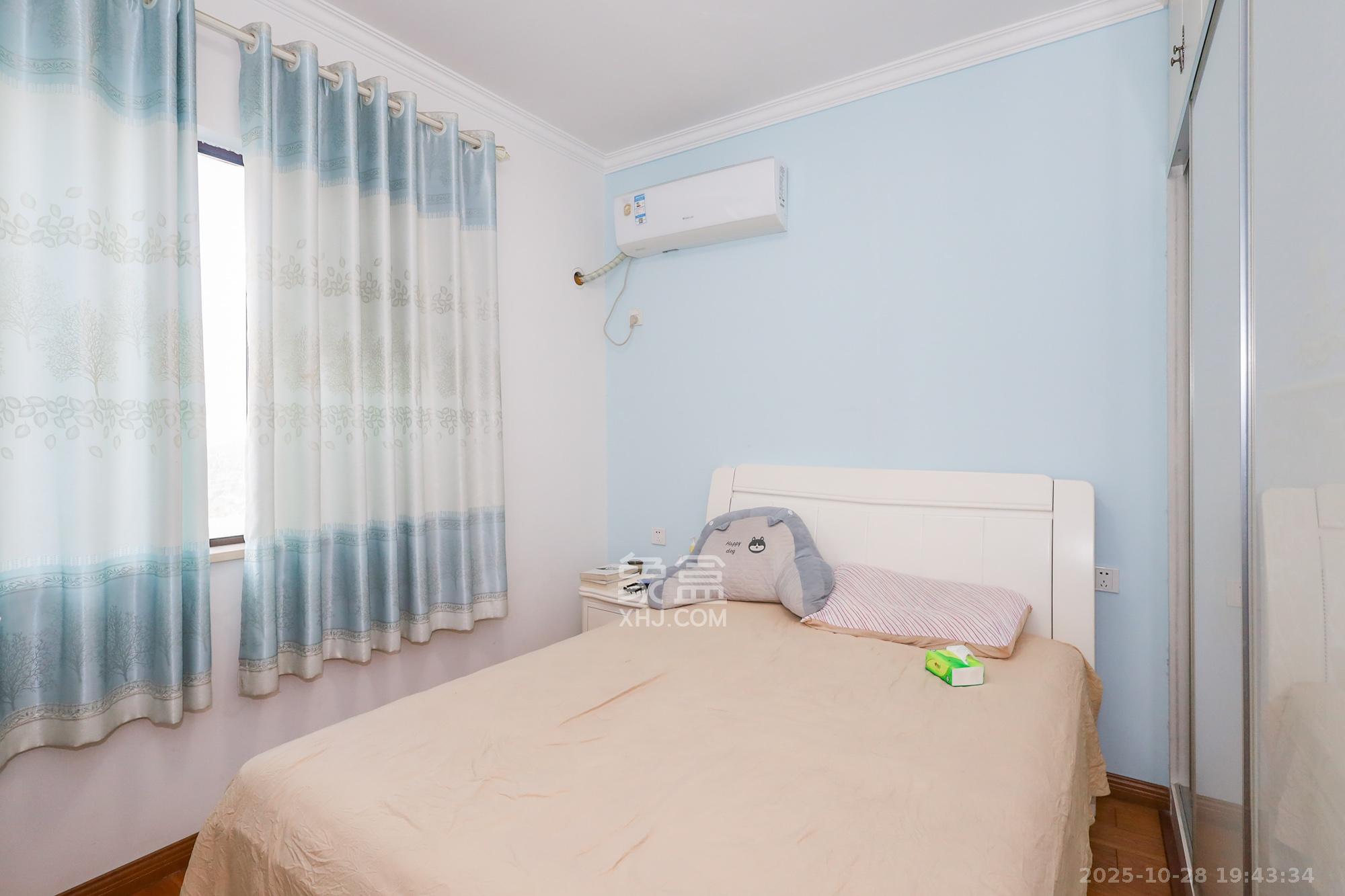 钰龙天下二期(钰龙佳园)  3室2厅2卫    265.0万 钰龙天下二期(钰龙佳园)  3室2厅2卫    265.0万卧室