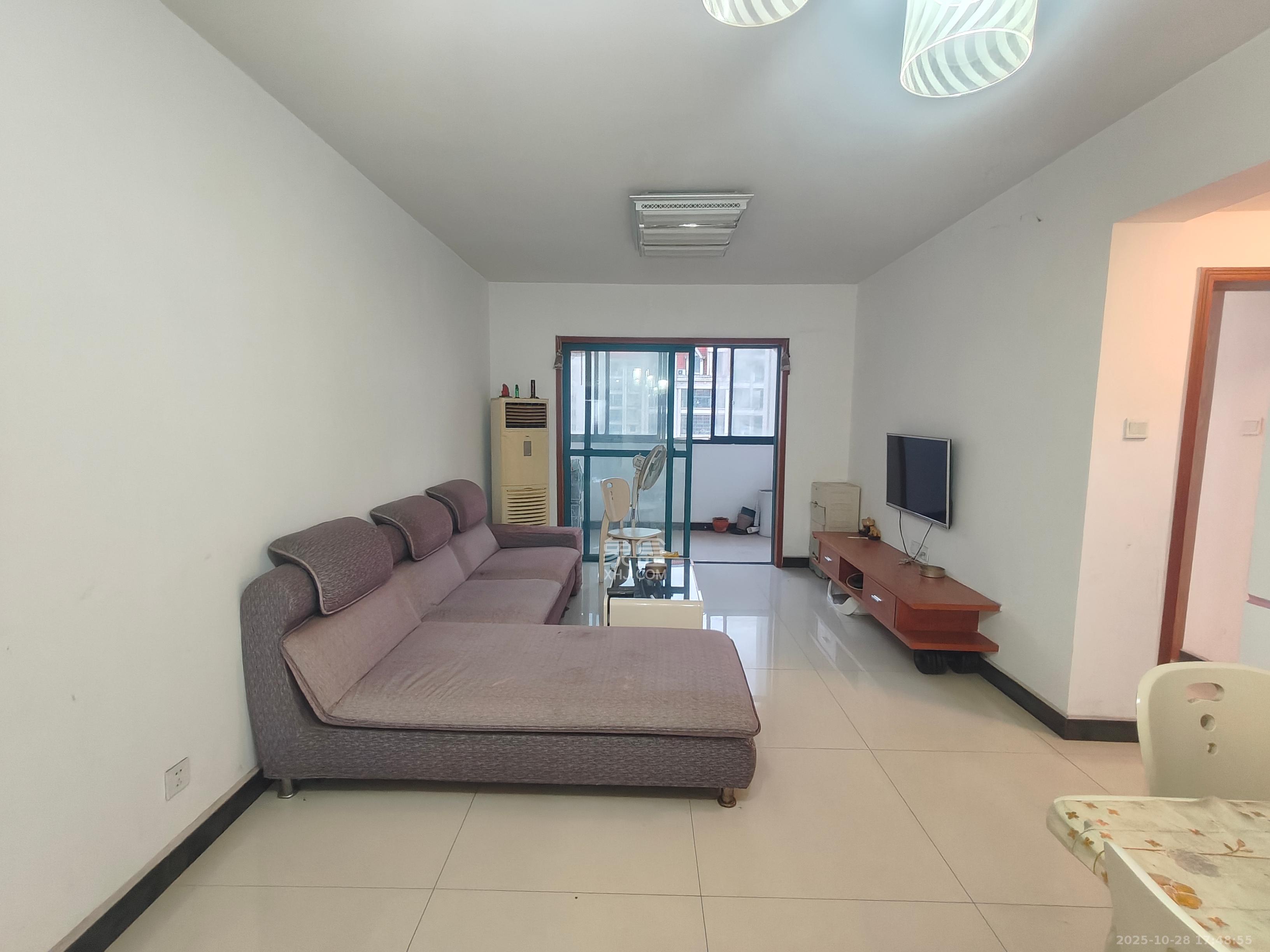 蝴蝶谷 2室2厅1卫 1500.0元/月 蝴蝶谷 2室2厅1卫 1500.0元/月室内图