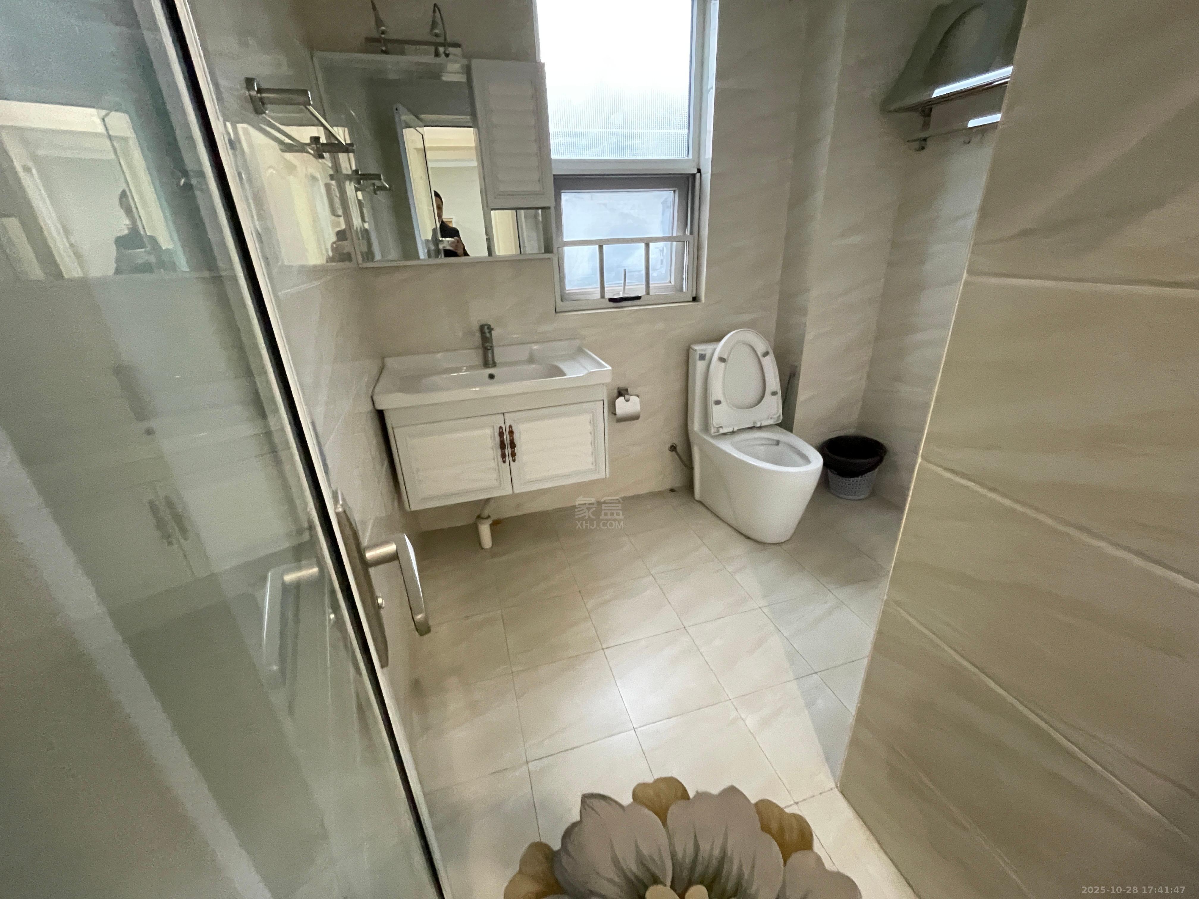 美的城三期 3室2厅2卫 1900.0元/月 美的城三期 3室2厅2卫 1900.0元/月室内图