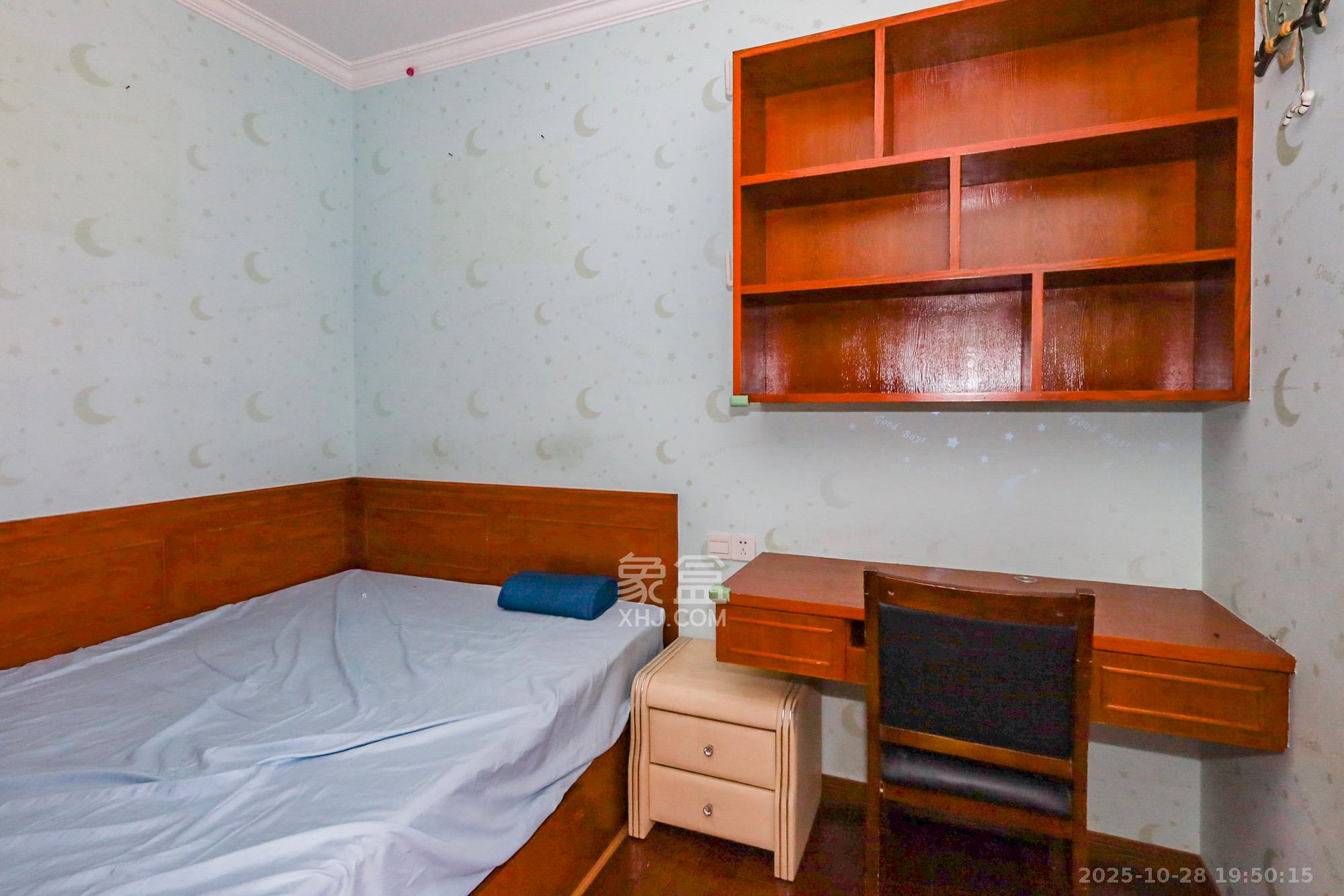 钰龙天下二期（钰龙佳园）  3室2厅1卫    3000.0元/月室内图