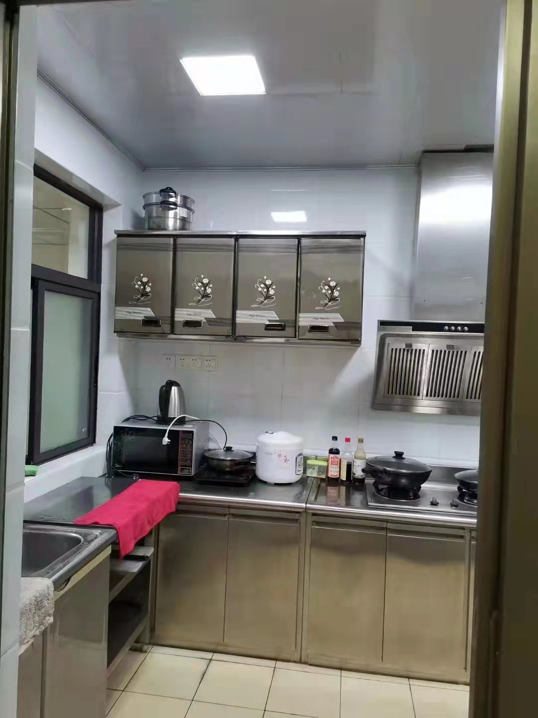 和风江岸 4室2厅2卫 4500.0元/月 和风江岸 4室2厅2卫 4500.0元/月室内图