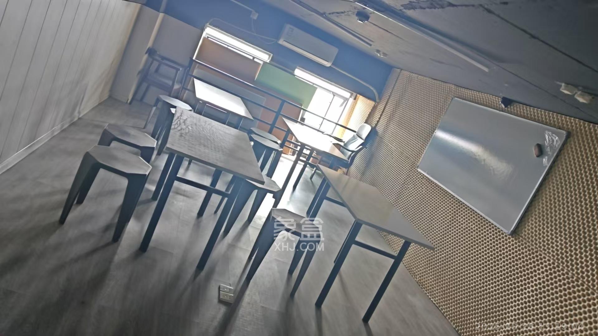 华润置地广场二期  1室0厅0卫    3500.0元/月室内图