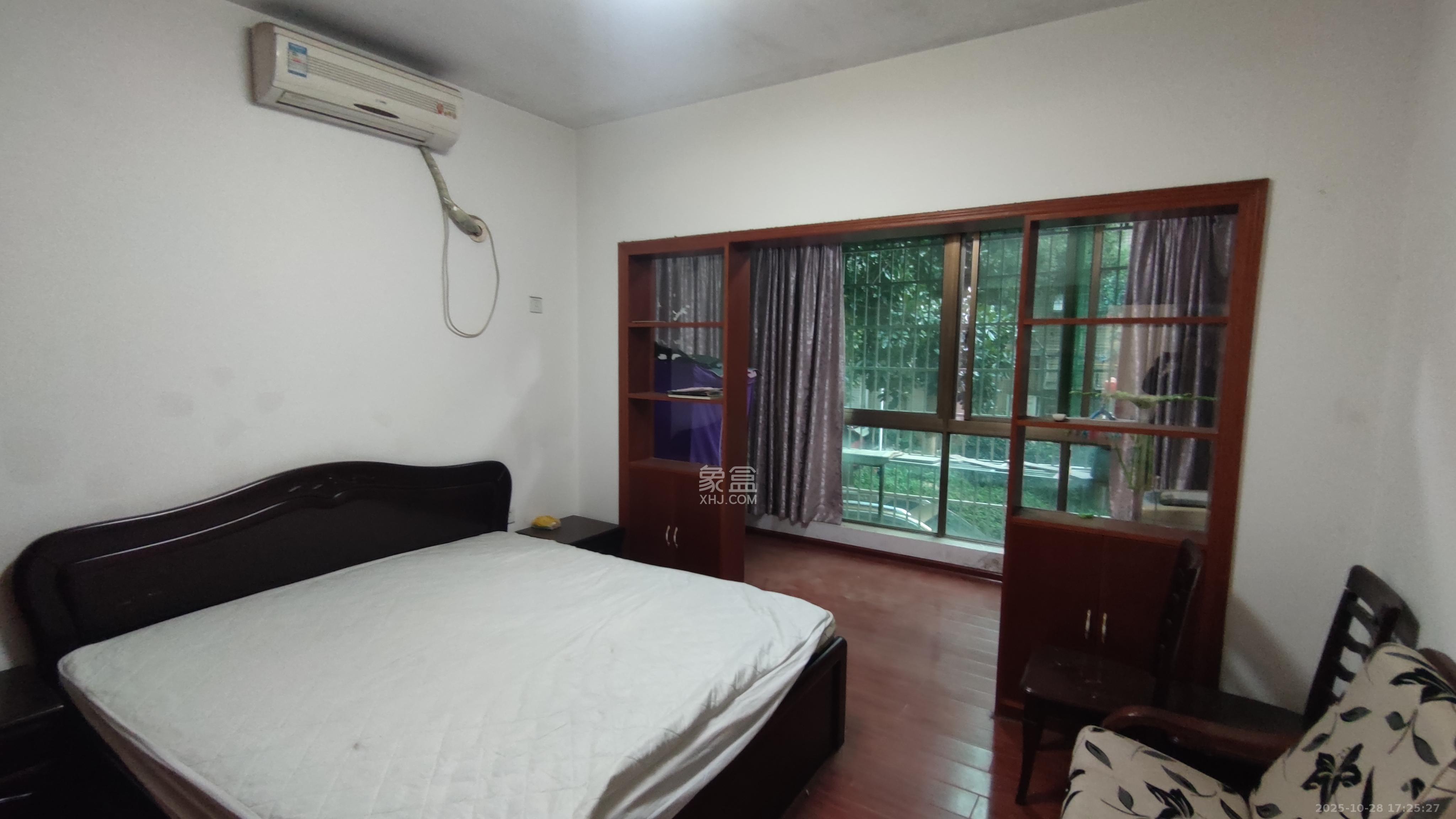 宏轩花苑  2室1厅1卫    2000.0元/月 宏轩花苑  2室1厅1卫    2000.0元/月