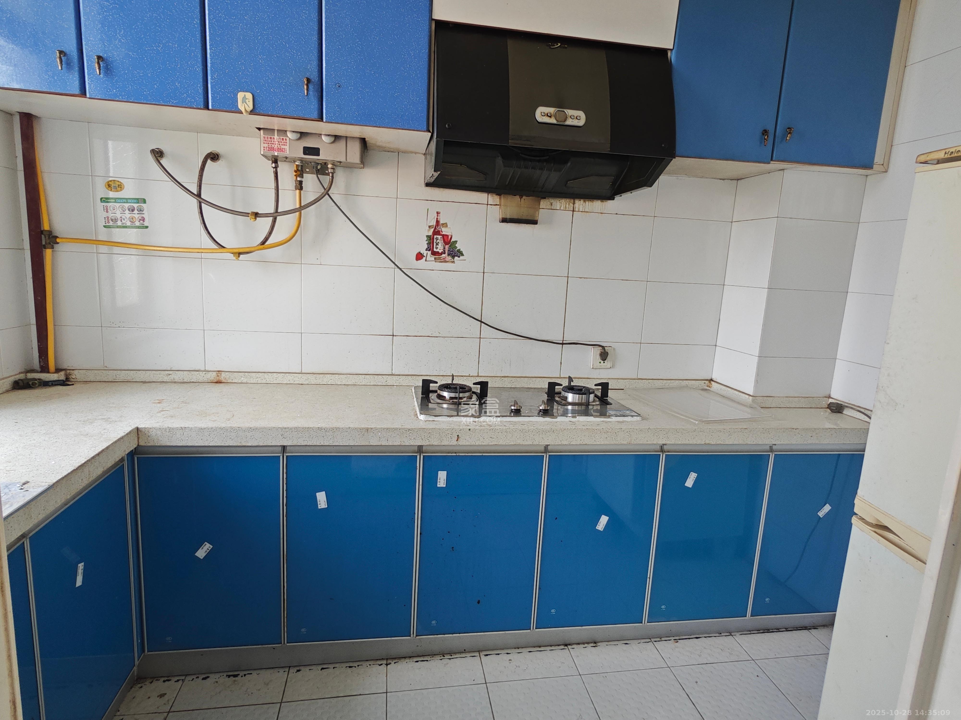 山水人家一二期  3室2厅1卫    1500.0元/月室内图