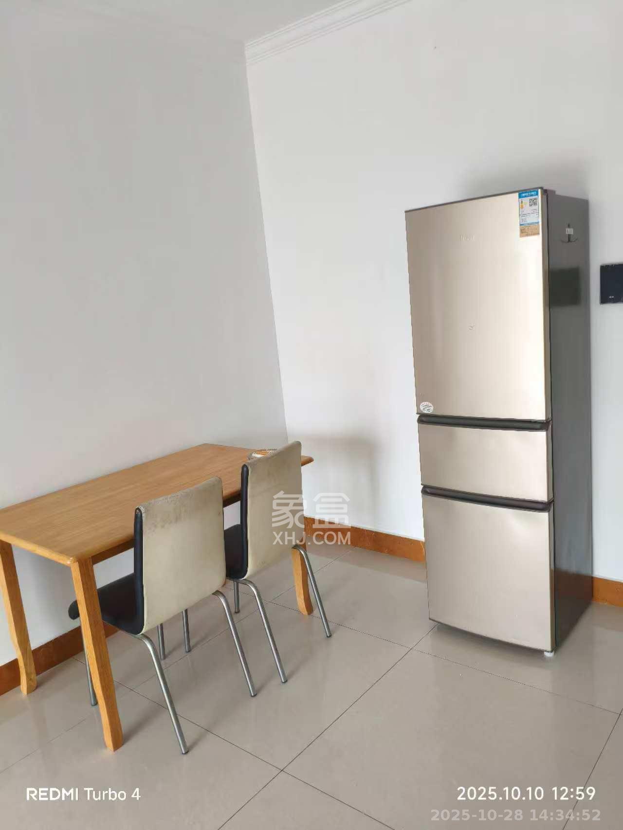 万象凯旋湾  2室1厅1卫    2000.0元/月