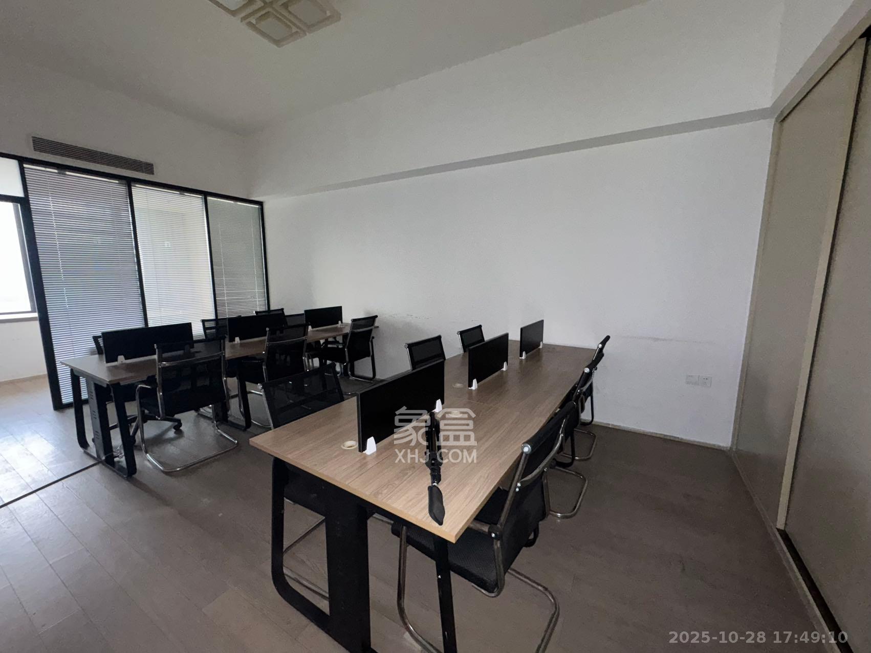 天祥水晶湾   60.0㎡      2600.0元/月室内图