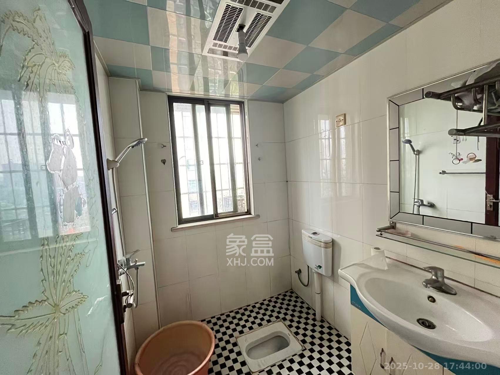 鼎丰前城  2室1厅1卫    1600.0元/月 鼎丰前城  2室1厅1卫    1600.0元/月室内图