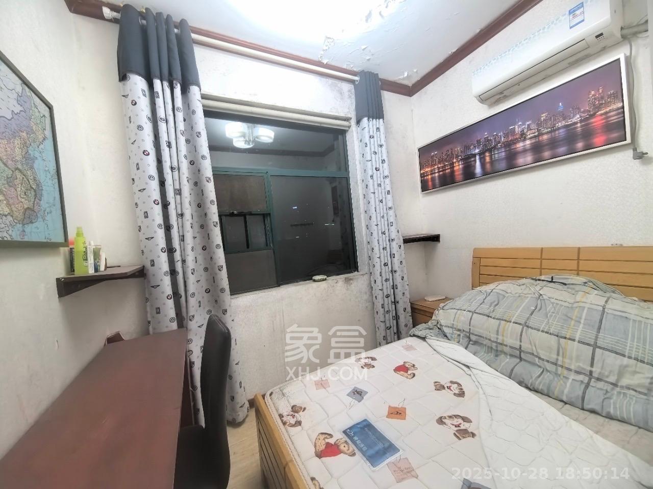 华盛新外滩  3室2厅1卫    2980.0元/月室内图