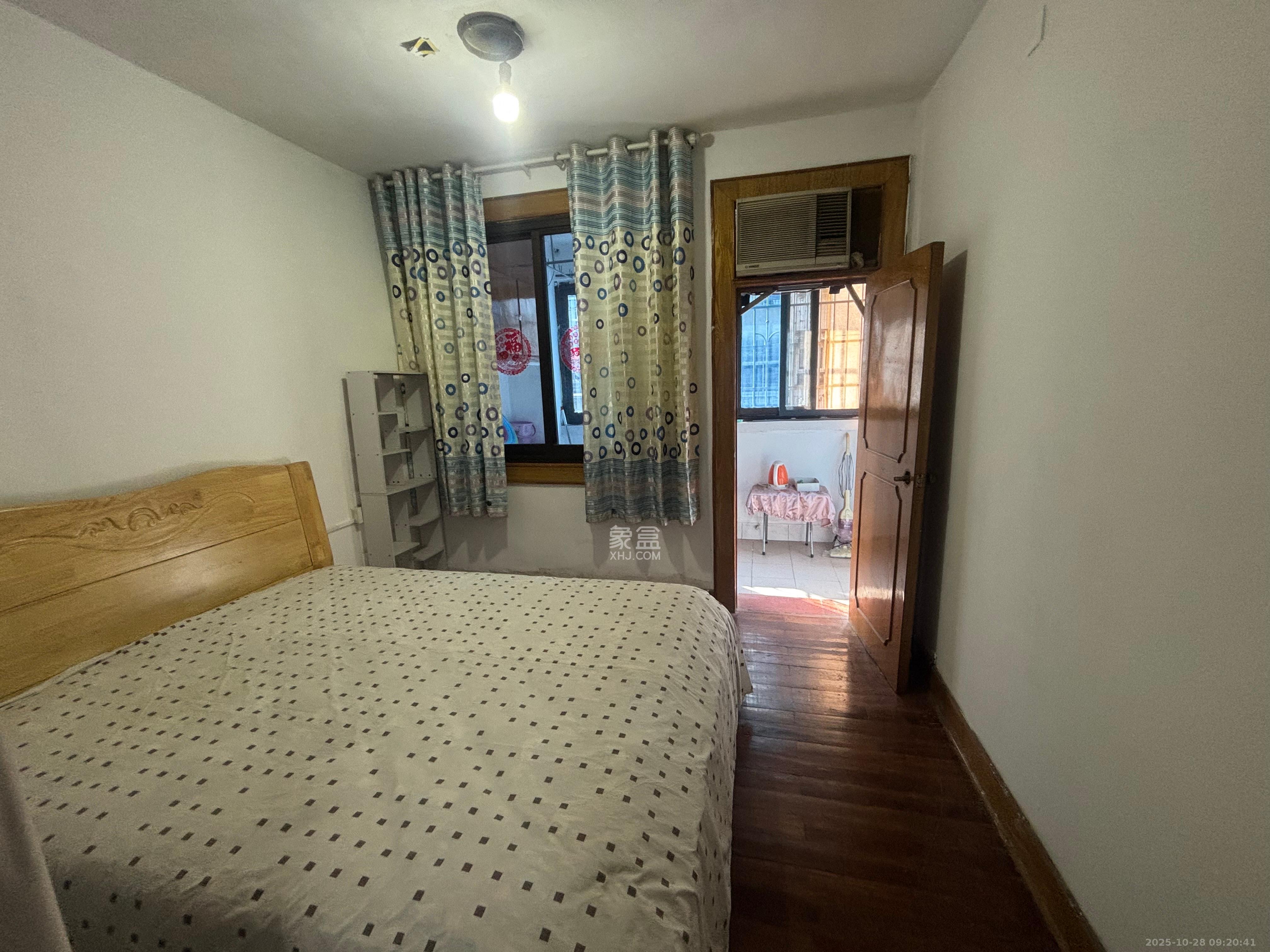 向韶村  2室1厅1卫    1500.0元/月室内图