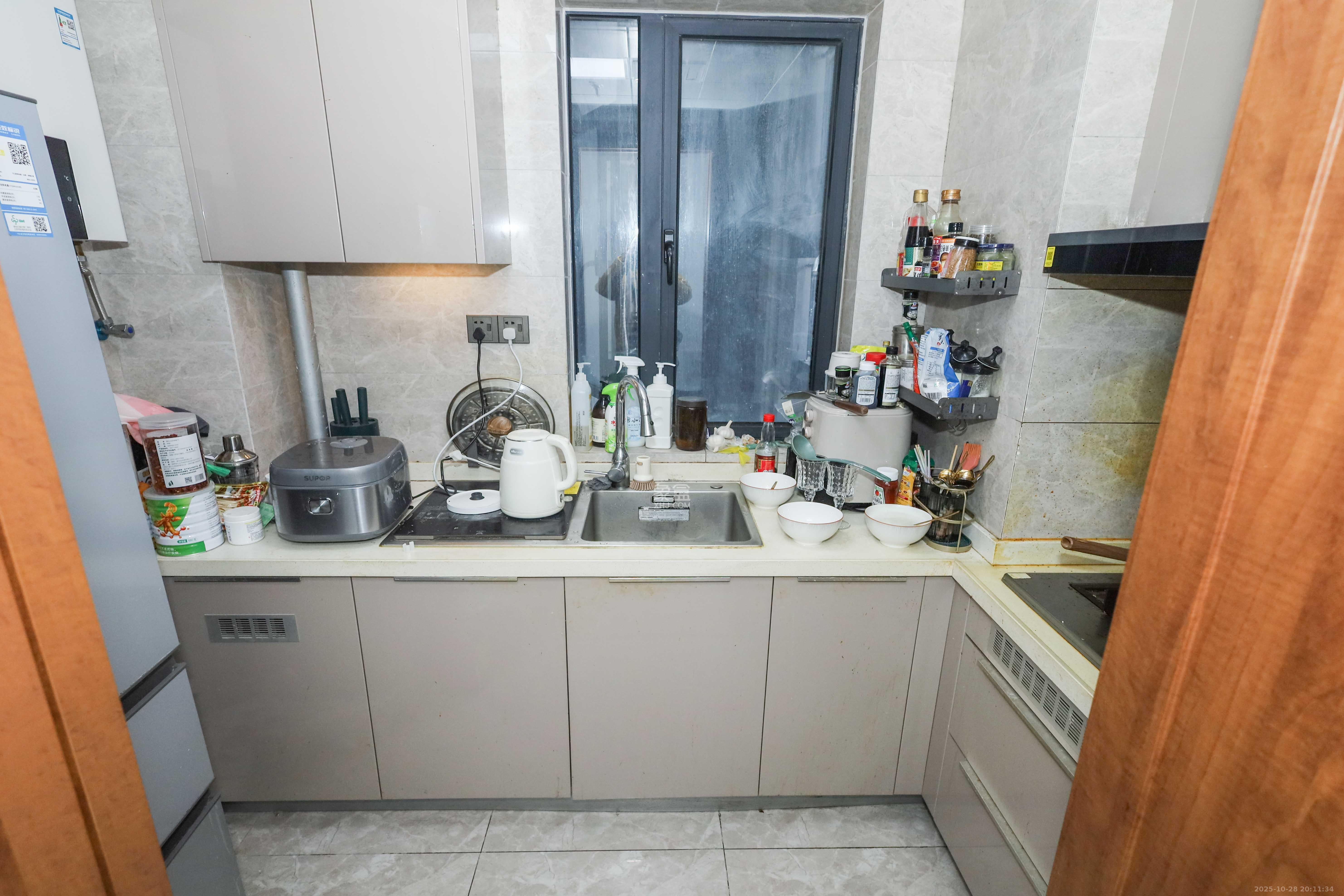 梅溪悦章 3室2厅2卫 140.0万 梅溪悦章 3室2厅2卫 140.0万厨房