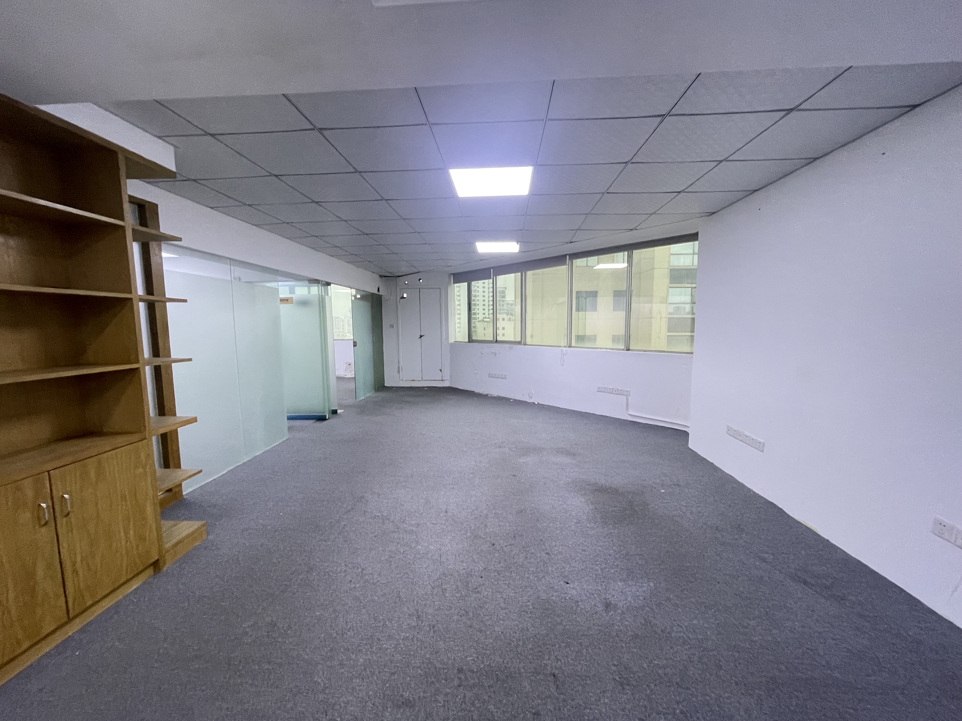 景瑞大厦  1室2厅1卫    8800.0元/月室内图