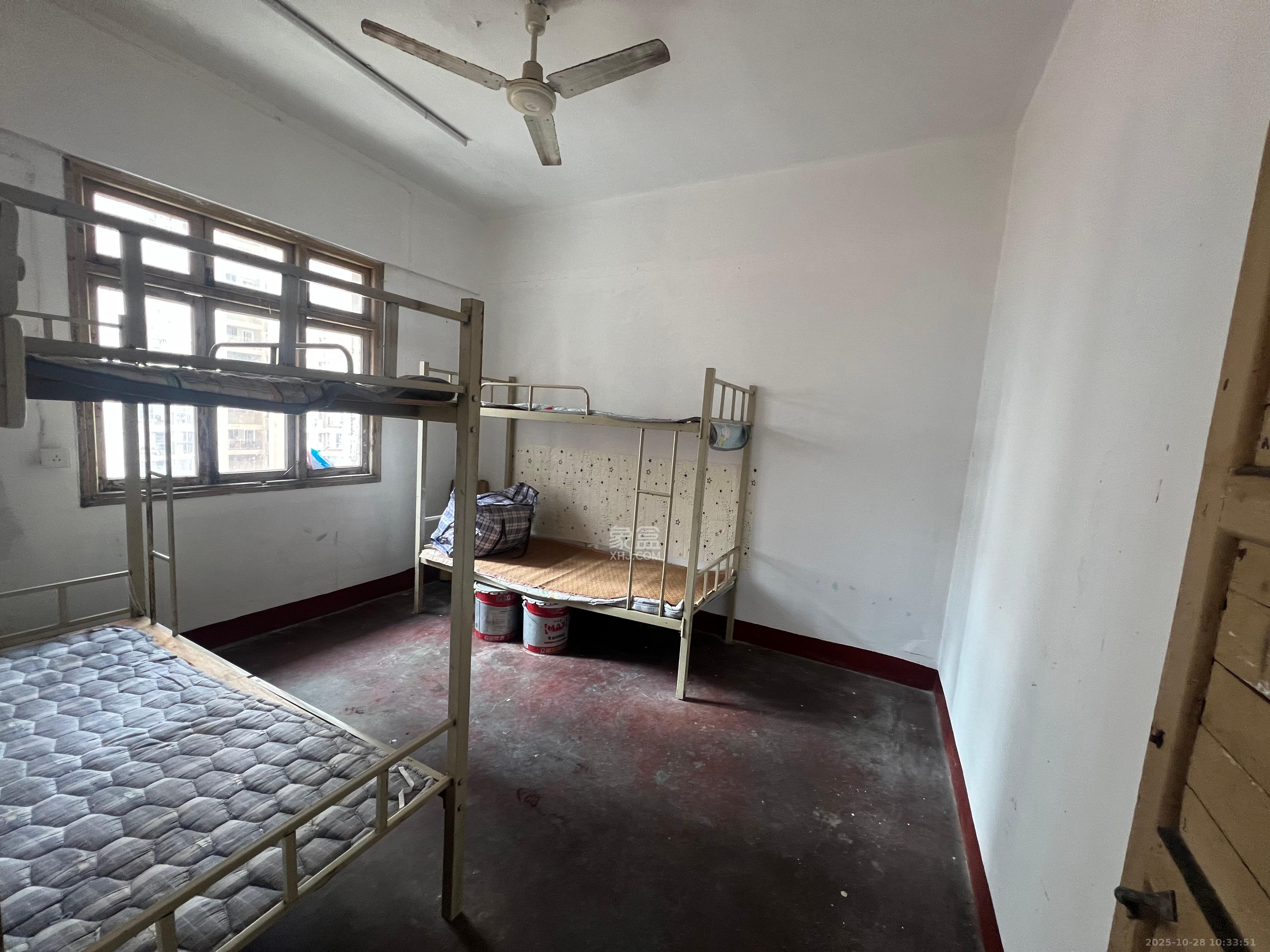 朝阳一、二村  3室1厅1卫    1500.0元/月室内图