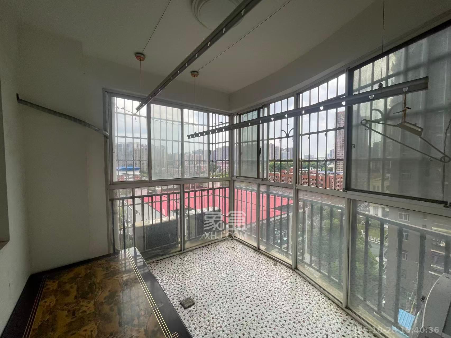 红树湾  3室2厅1卫    1700.0元/月 红树湾  3室2厅1卫    1700.0元/月室内图