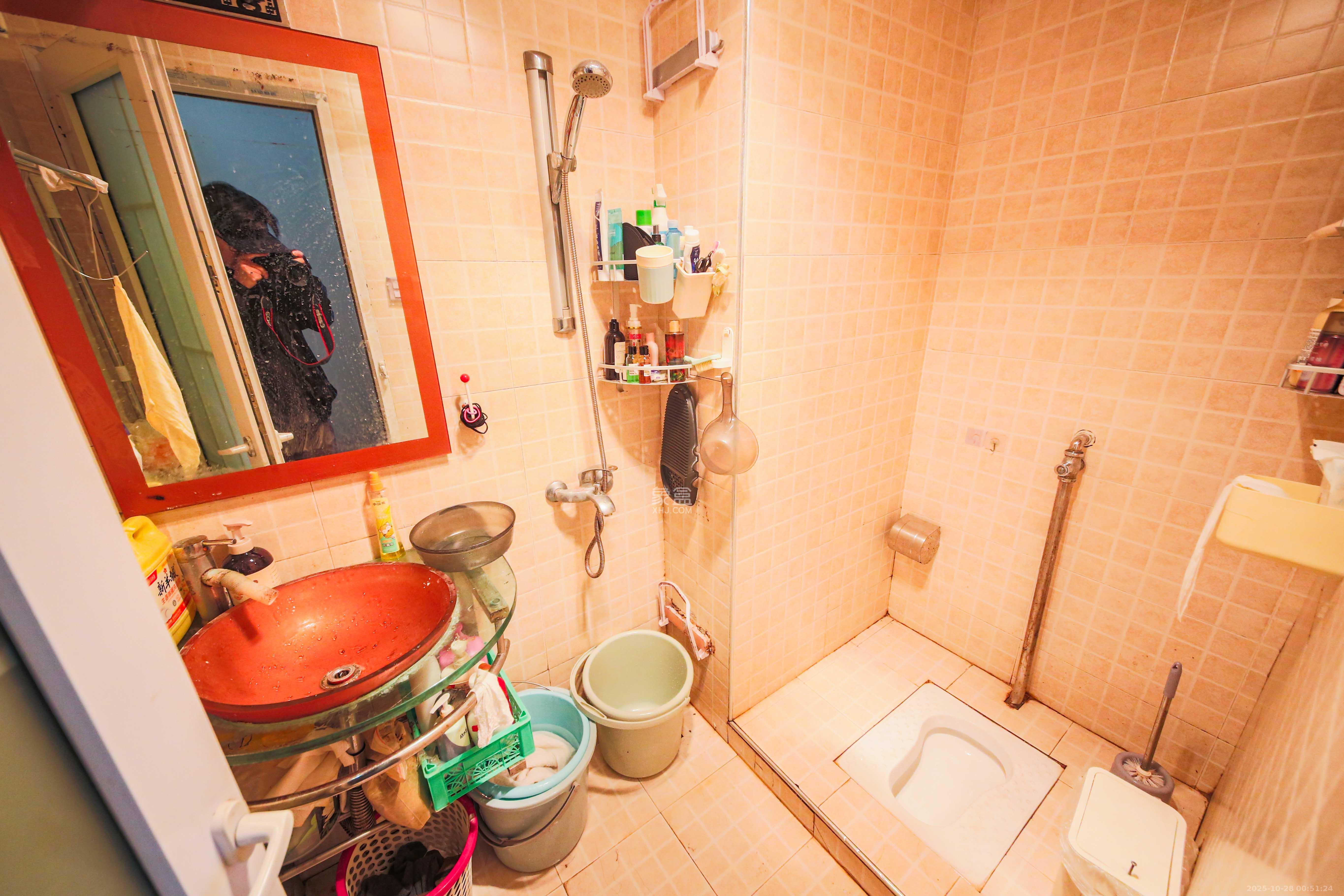 博林金谷  1室1厅1卫    48.0万卫生间