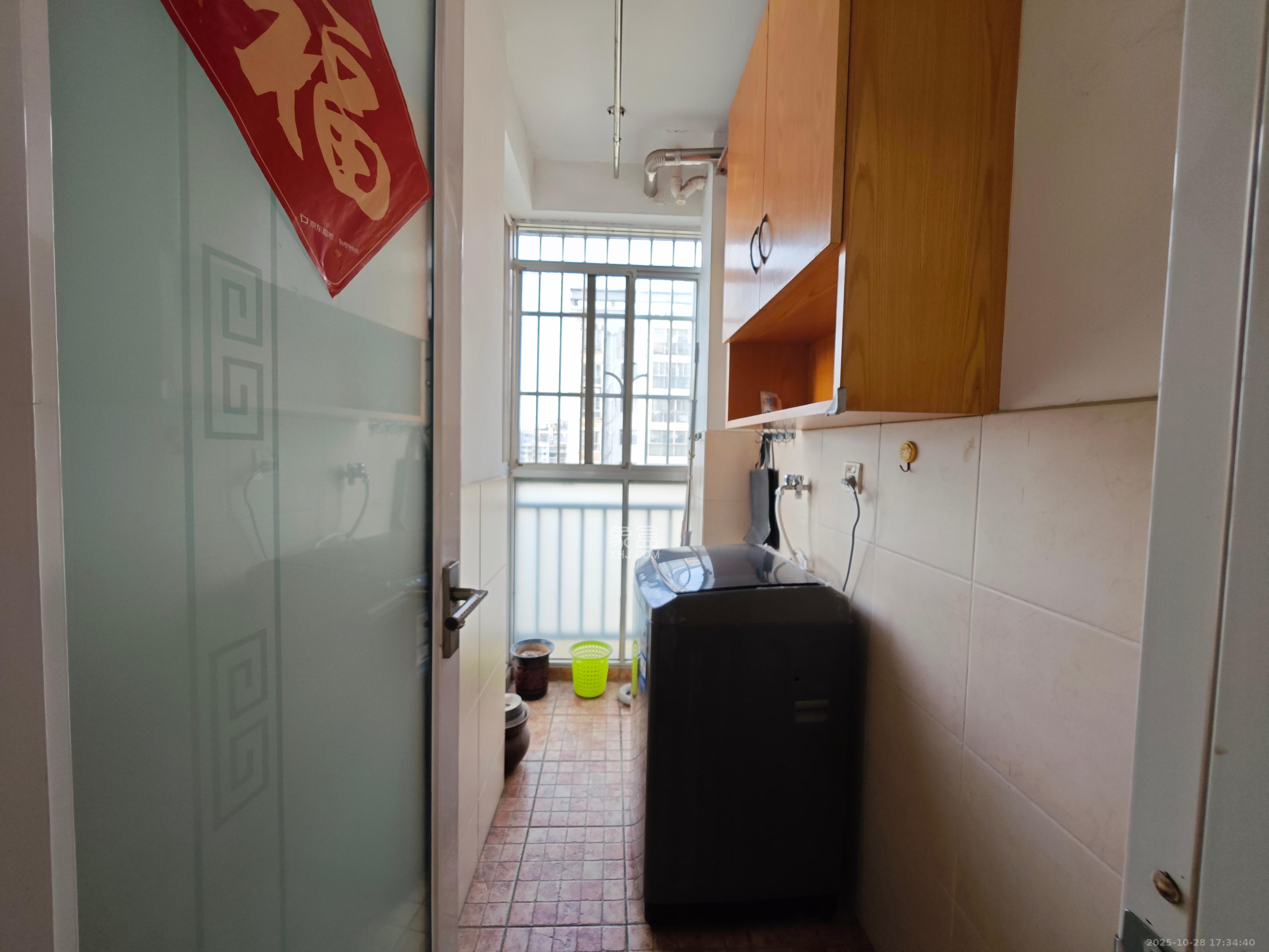 柠檬丽都  3室2厅2卫    2800.0元/月室内图