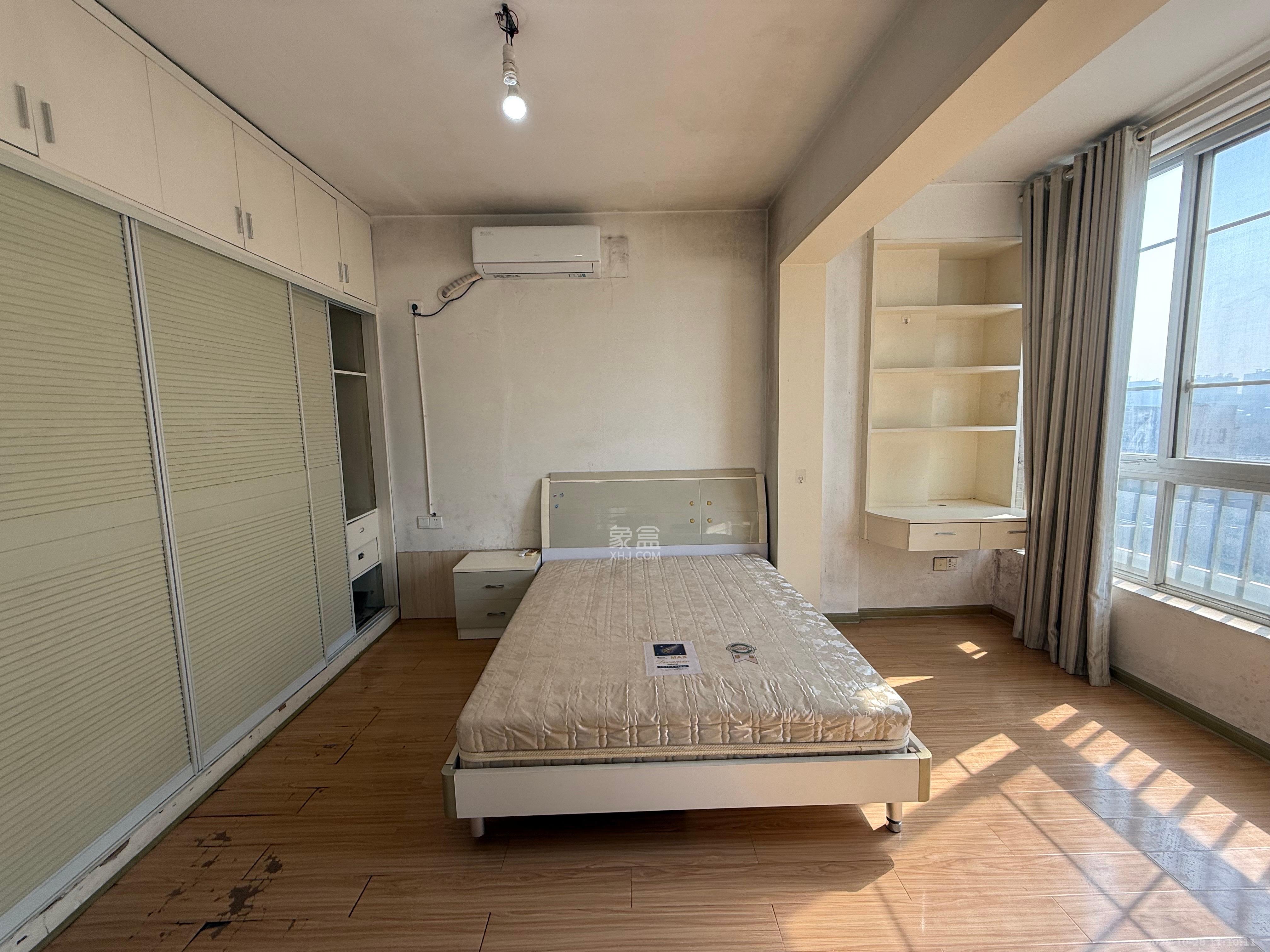 月湖兰庭  1室1厅1卫    2000.0元/月室内图