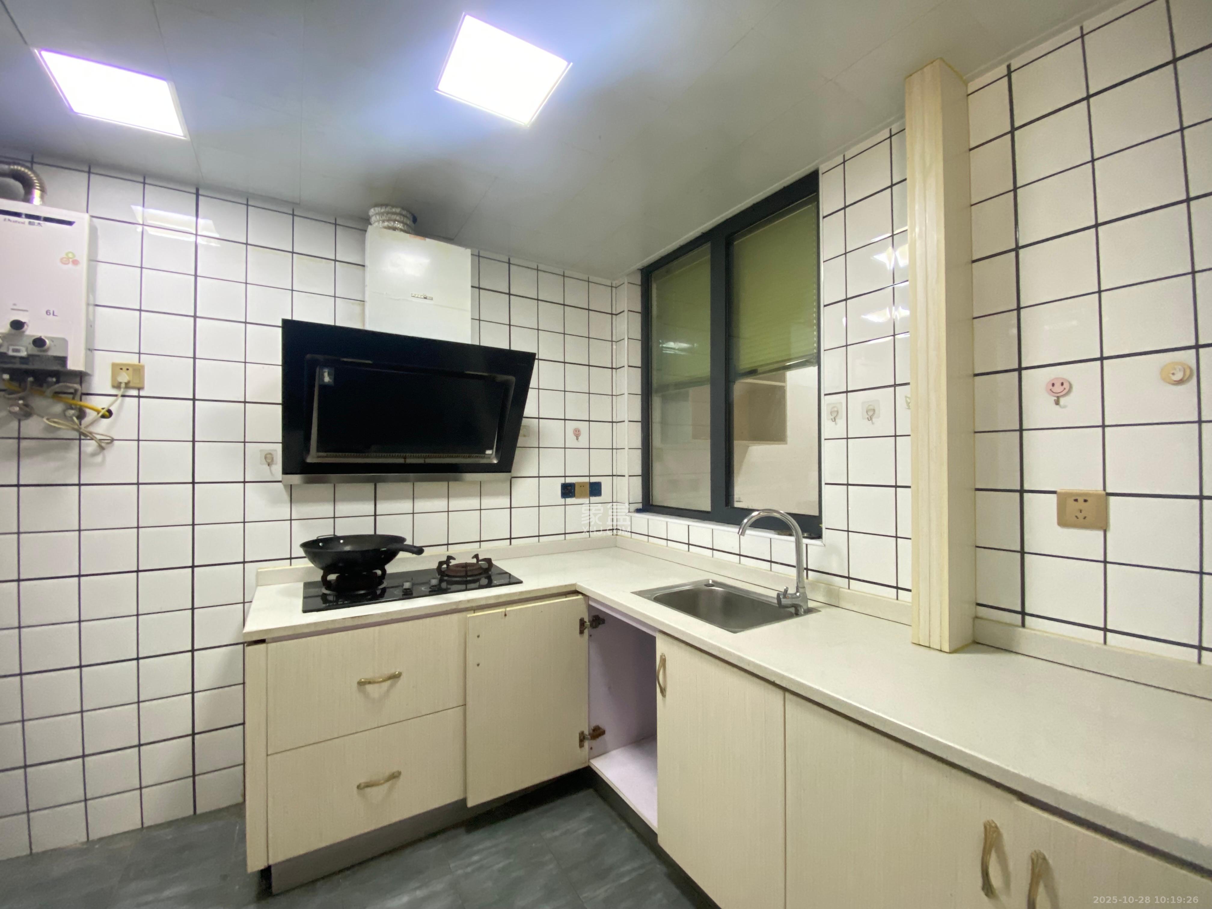 欧亚达国际广场  2室1厅1卫    2300.0元/月室内图