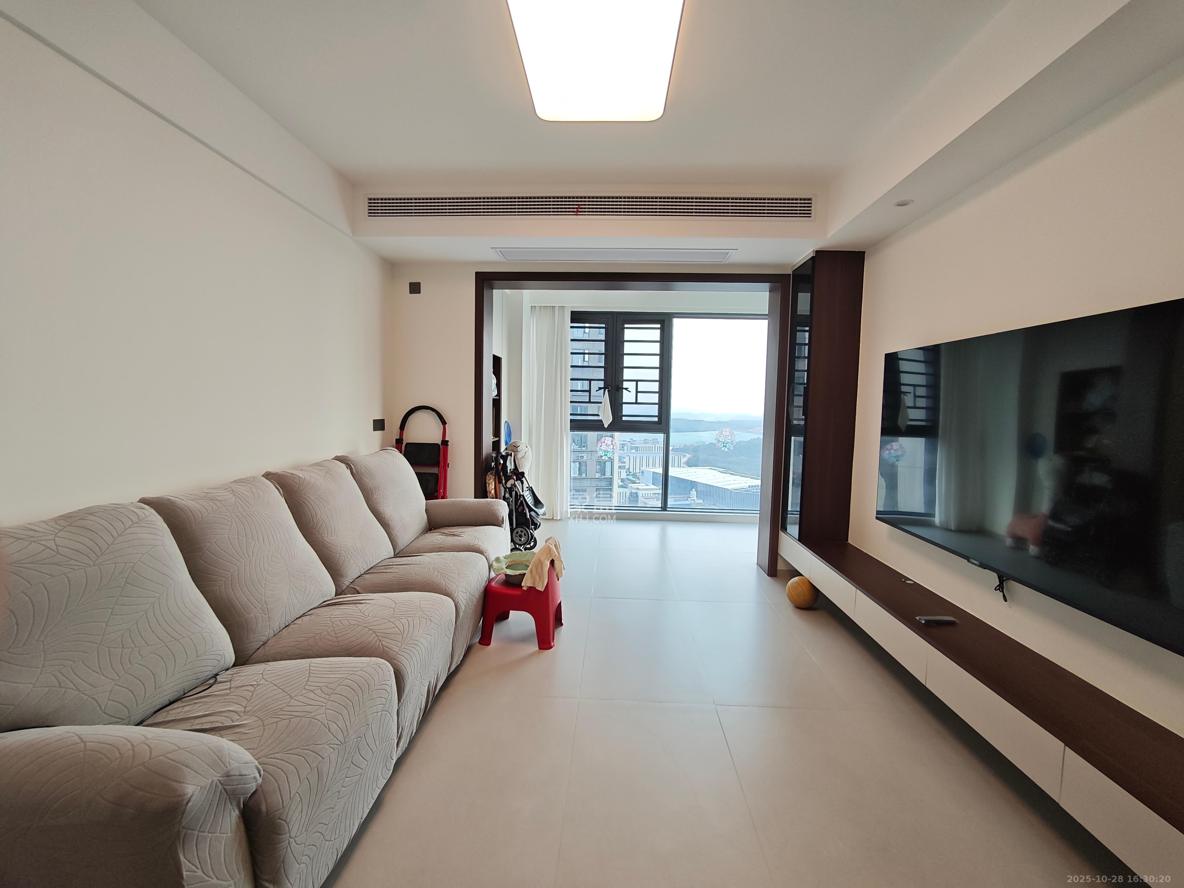 碧桂园智慧城市 3室2厅2卫 2400.0元/月 碧桂园智慧城市 3室2厅2卫 2400.0元/月室内图