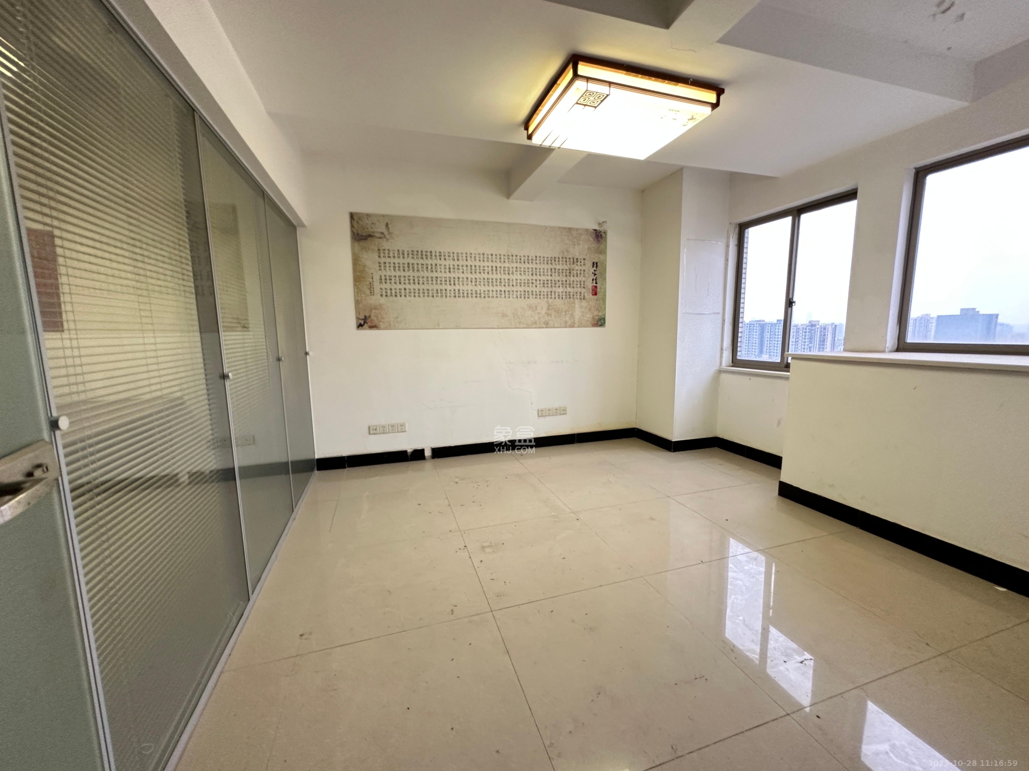 汇达国际公馆（汇达大厦）  3室3厅1卫    7000.0元/月室内图