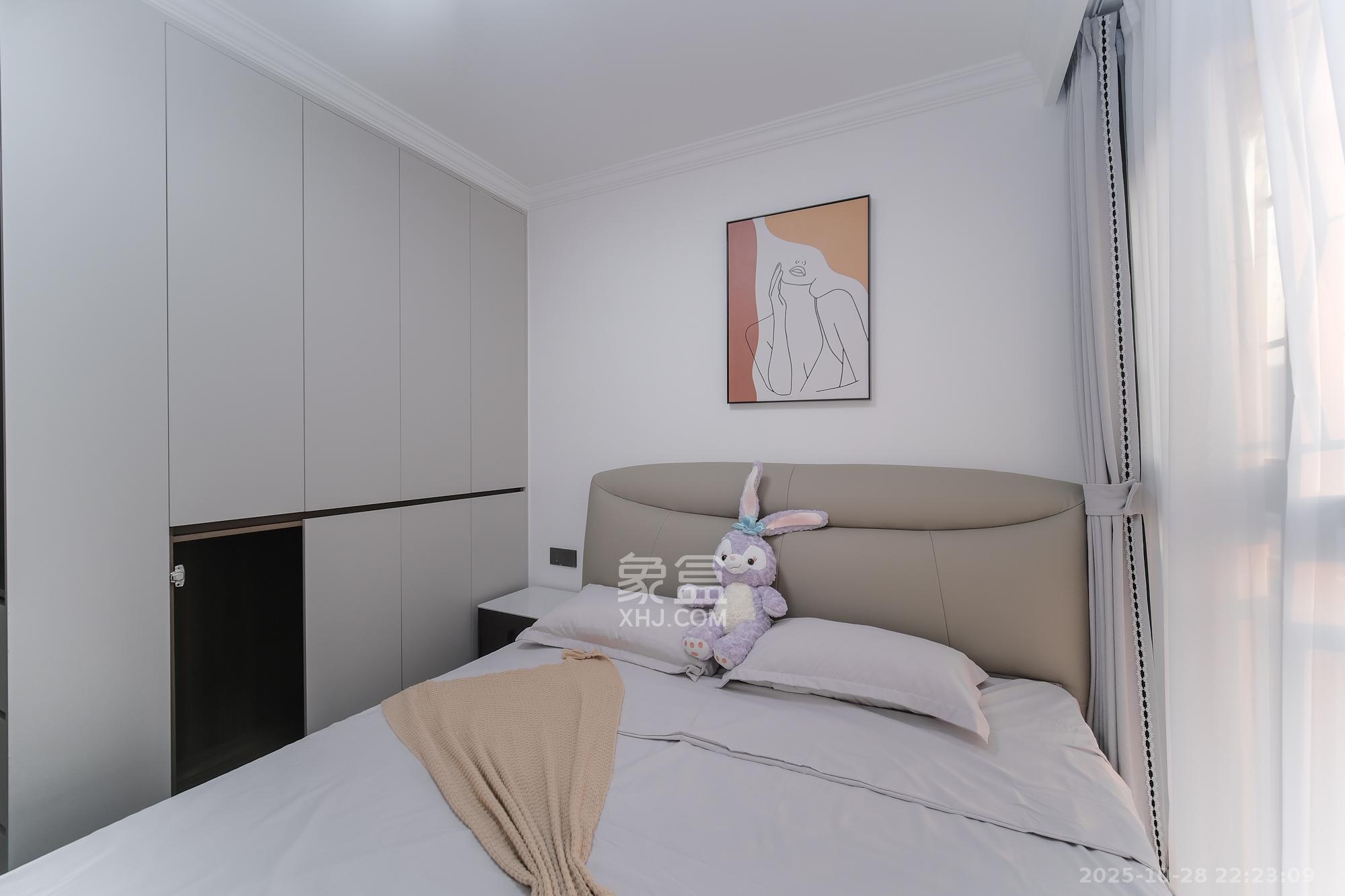 三一街区  3室2厅1卫    59.8万卧室