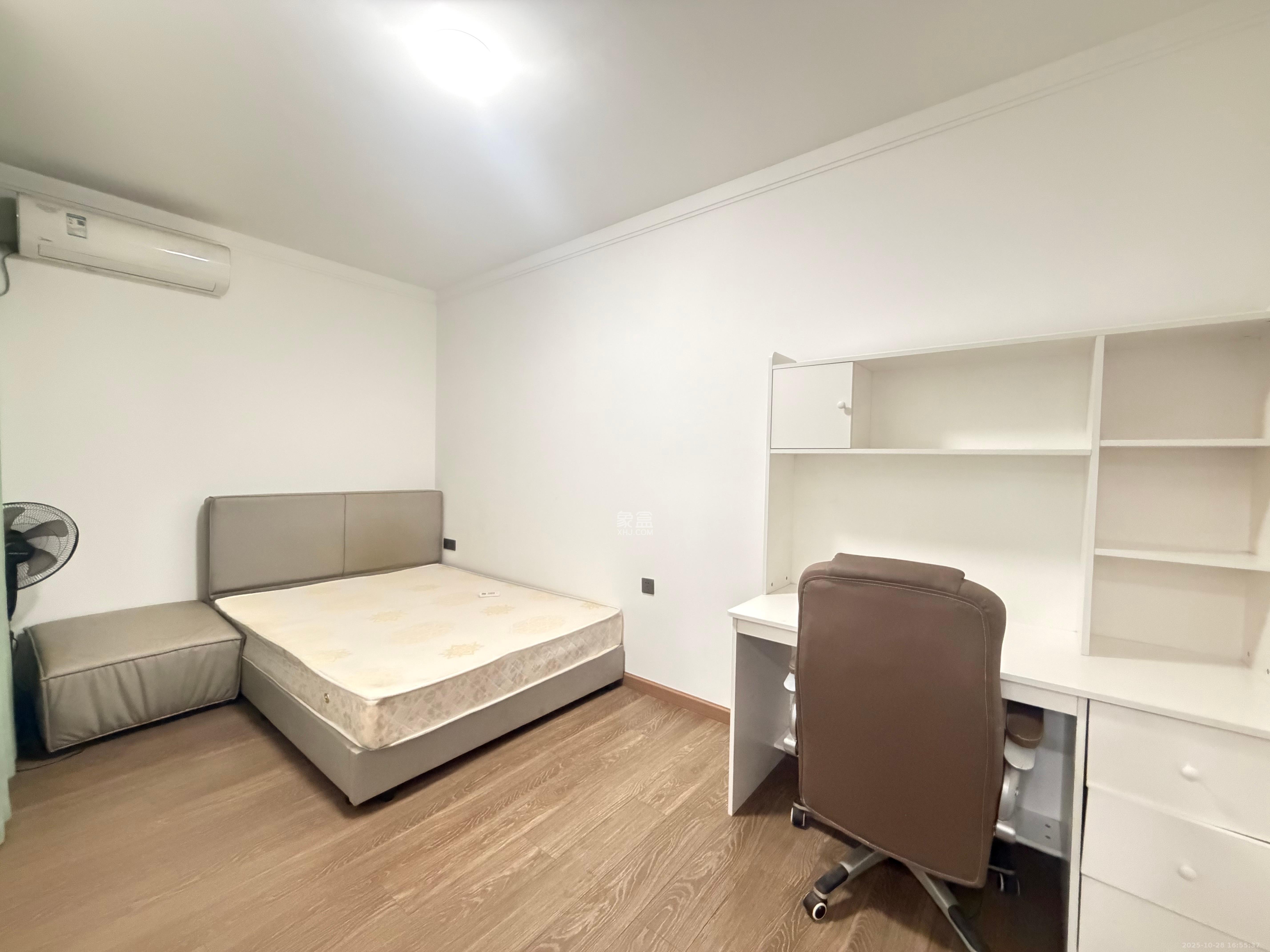 招商华发依云曦城  3室2厅2卫    2400.0元/月 招商华发依云曦城  3室2厅2卫    2400.0元/月室内图