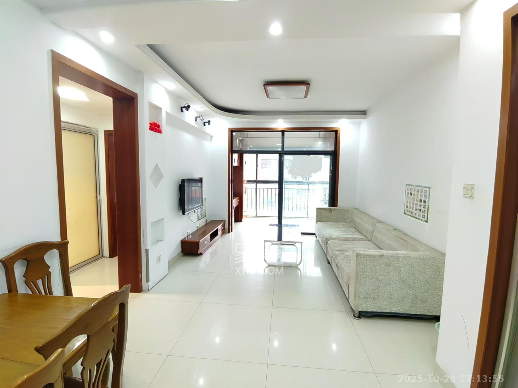 中信文化广场(中信新城二期)  2室2厅1卫    1700.0元/月 中信文化广场(中信新城二期)  2室2厅1卫    1700.0元/月室内图