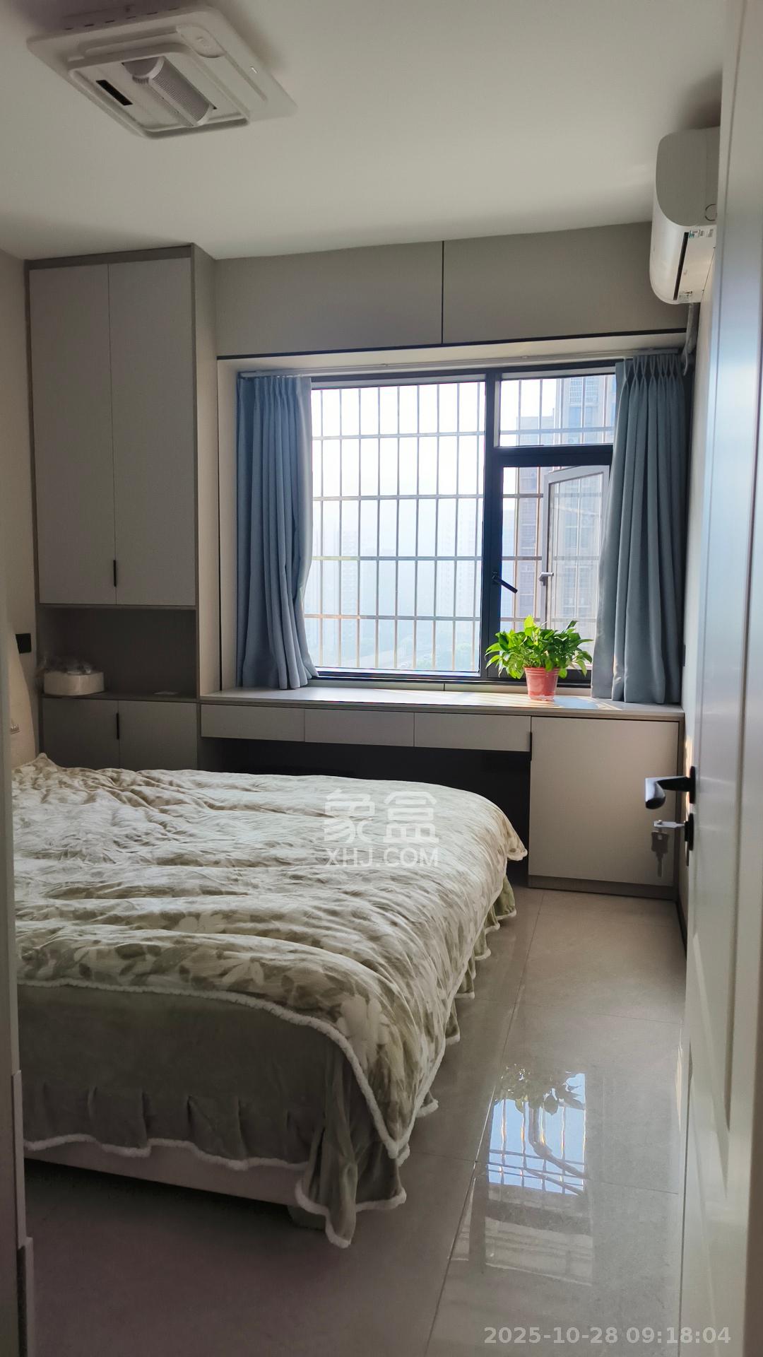 东岸梅园小区  2室2厅1卫    2600.0元/月 东岸梅园小区  2室2厅1卫    2600.0元/月室内图