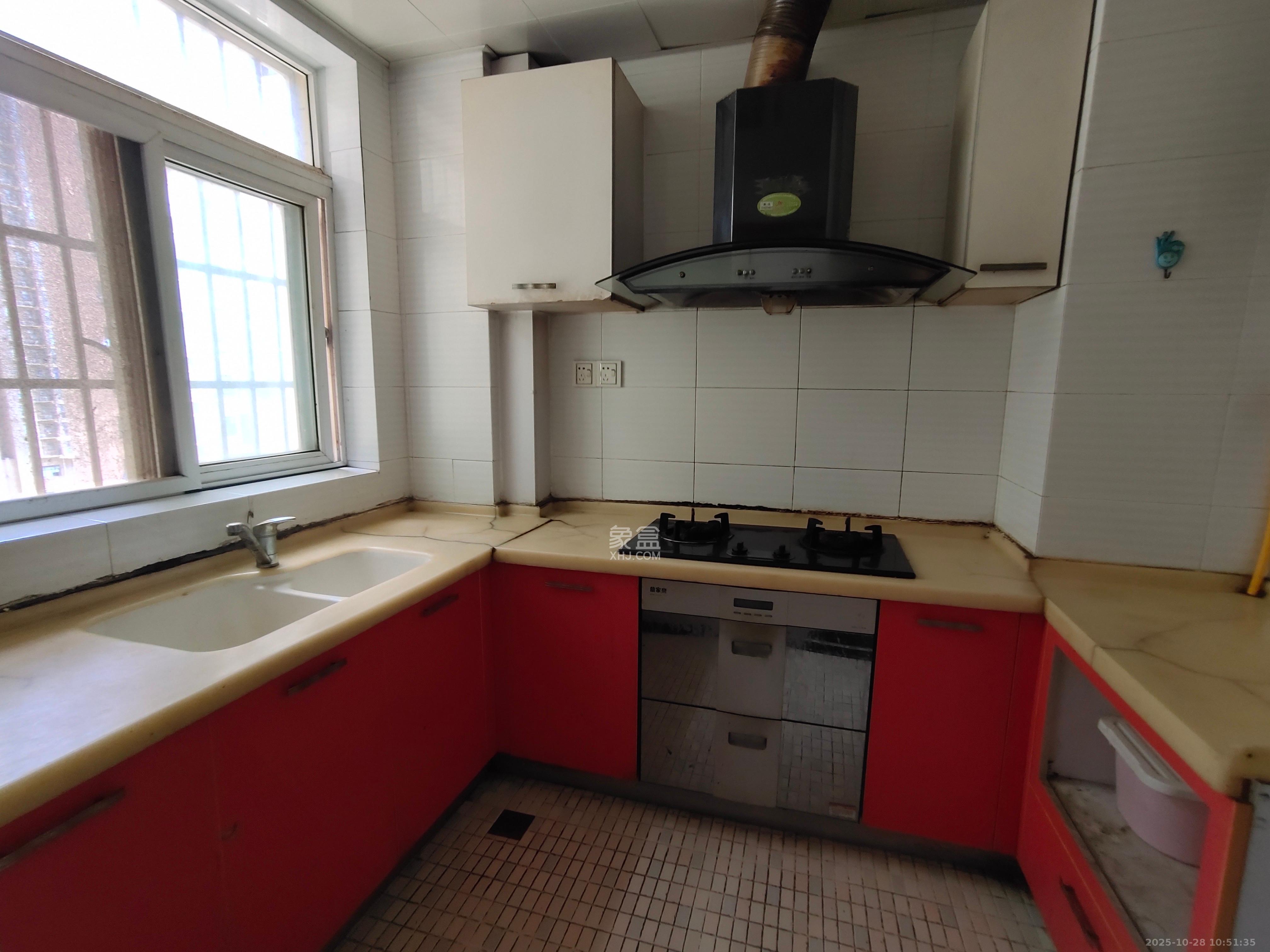 麓谷E家人  2室0厅0卫    2000.0元/月室内图