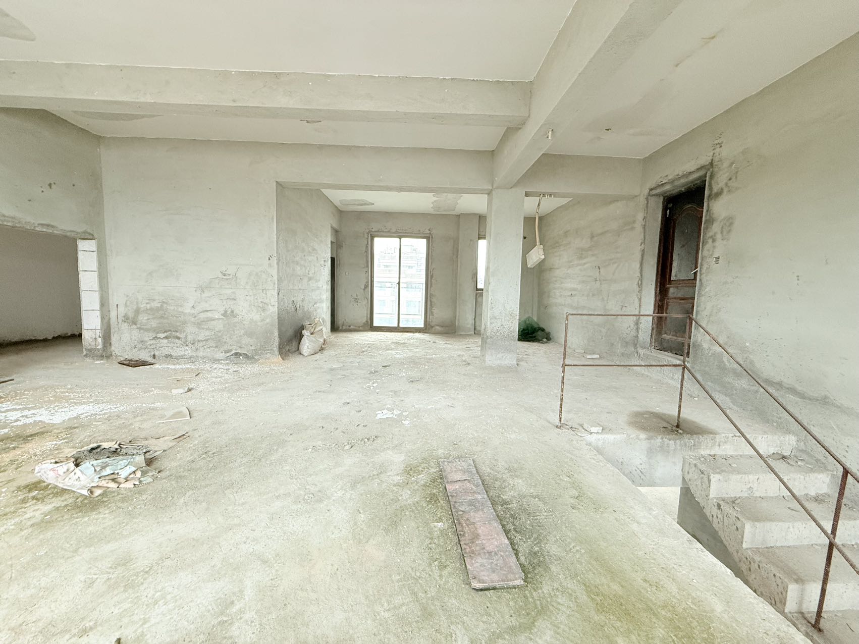 海岛国际名城  5室2厅2卫    330.0万室内图