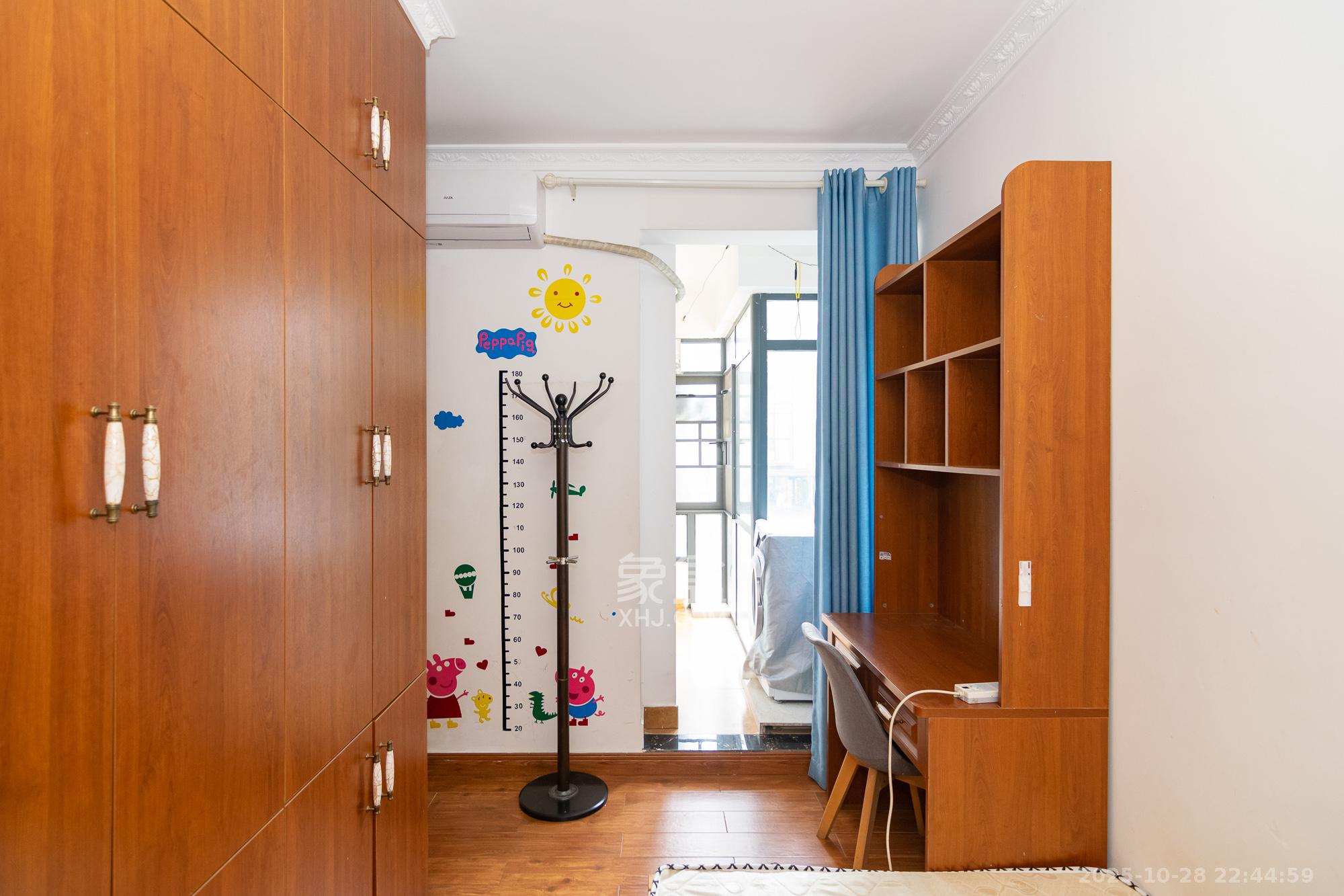 澳海澜庭 2室2厅1卫 46.0万 澳海澜庭 2室2厅1卫 46.0万卧室