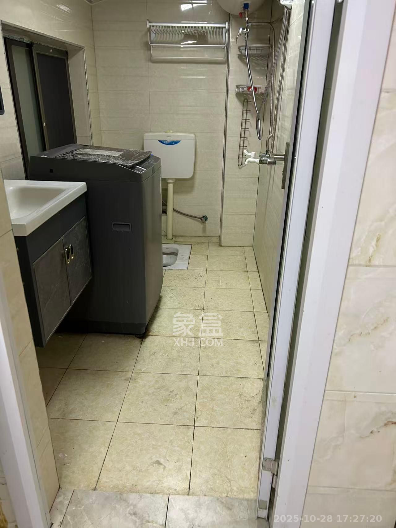 龙塘安置区（龙塘小区）  3室2厅1卫    900.0元/月室内图