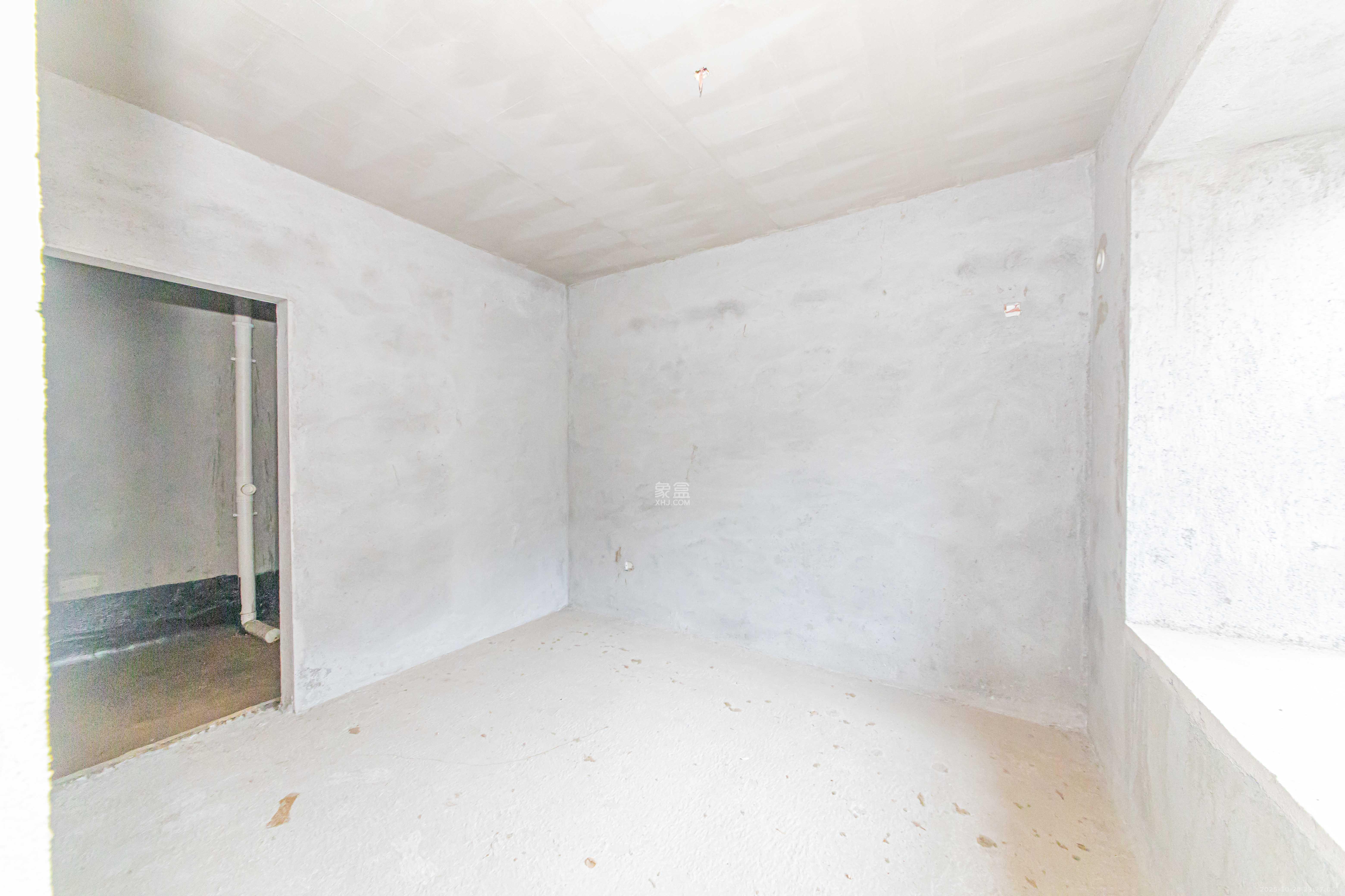 和泓融成府  3室2厅1卫    132.0万 和泓融成府  3室2厅1卫    132.0万卧室