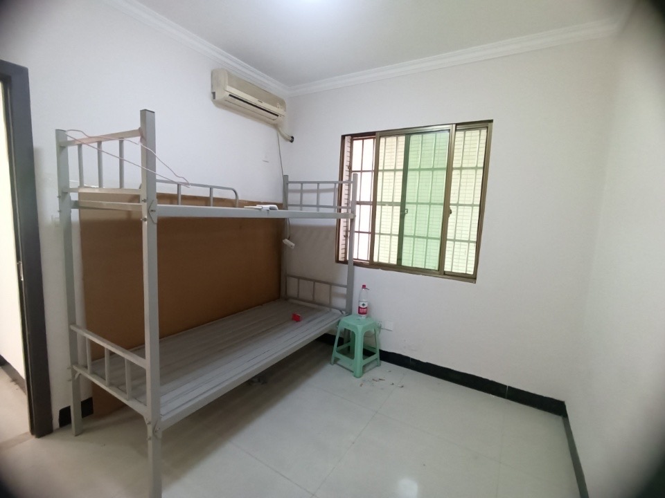 峰景国际  1室0厅0卫    2300.0元/月室内图