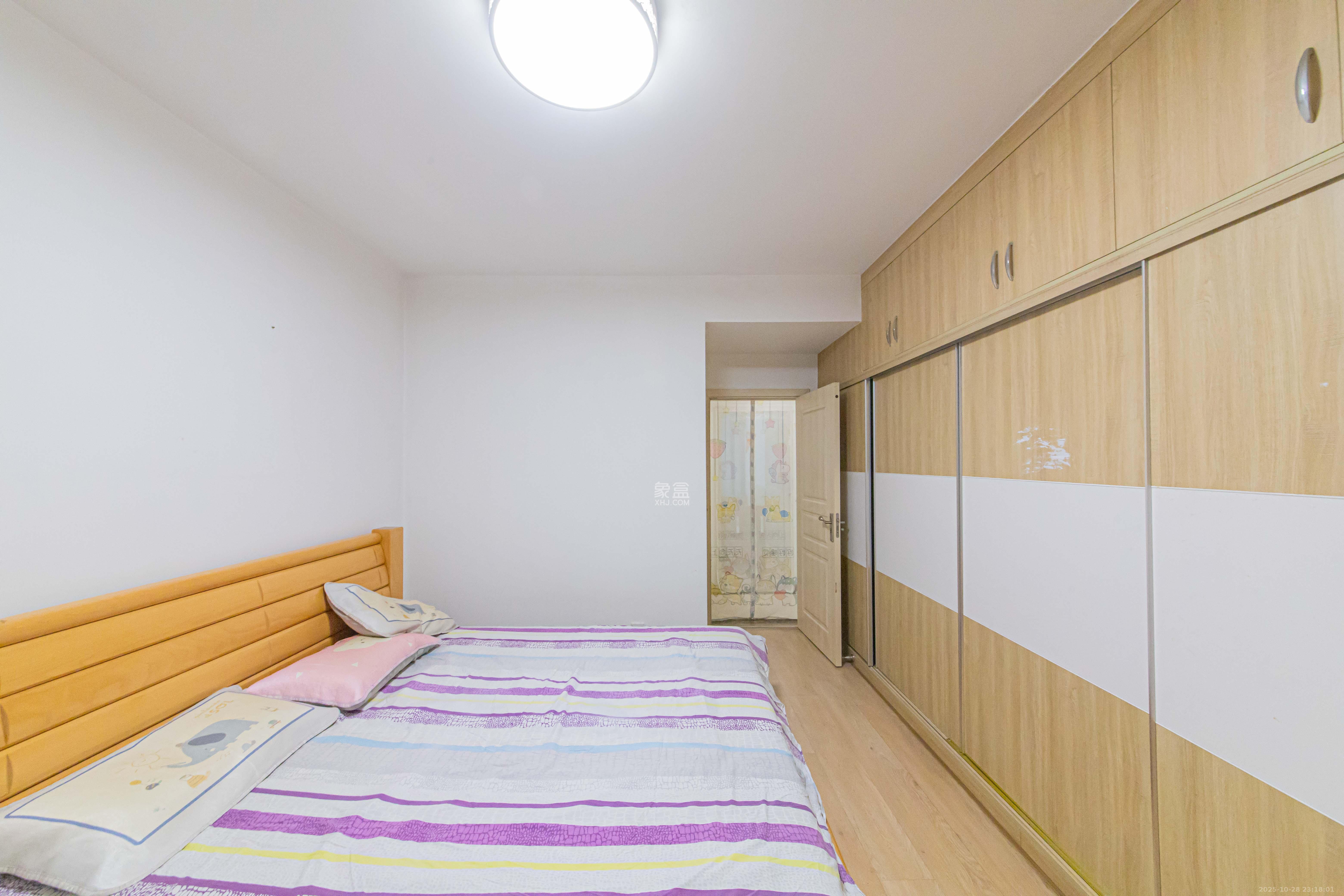 中建芙蓉嘉苑  4室2厅1卫    110.0万卧室