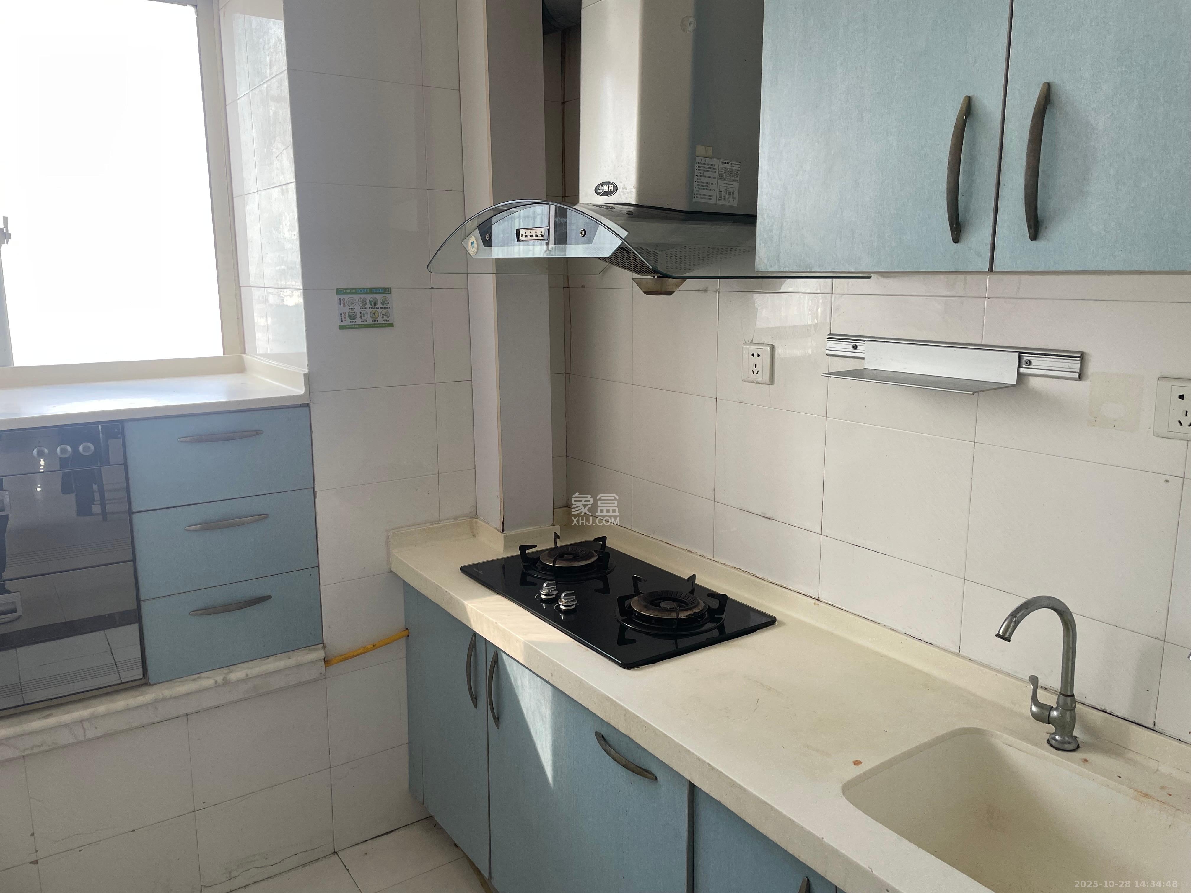 新楚天扶华庭 2室2厅1卫 2400.0元/月 新楚天扶华庭 2室2厅1卫 2400.0元/月室内图